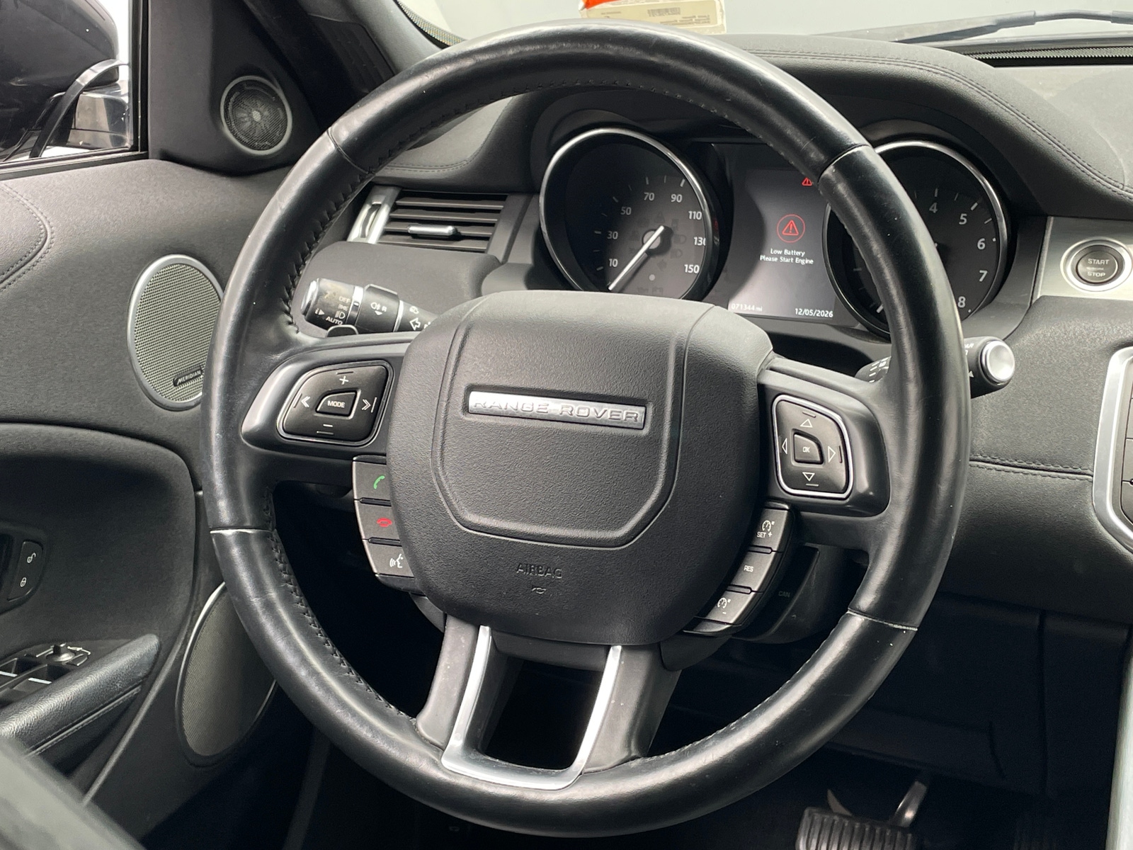 Thumbnail: 2016 Land Rover Range Rover Evoque - 4