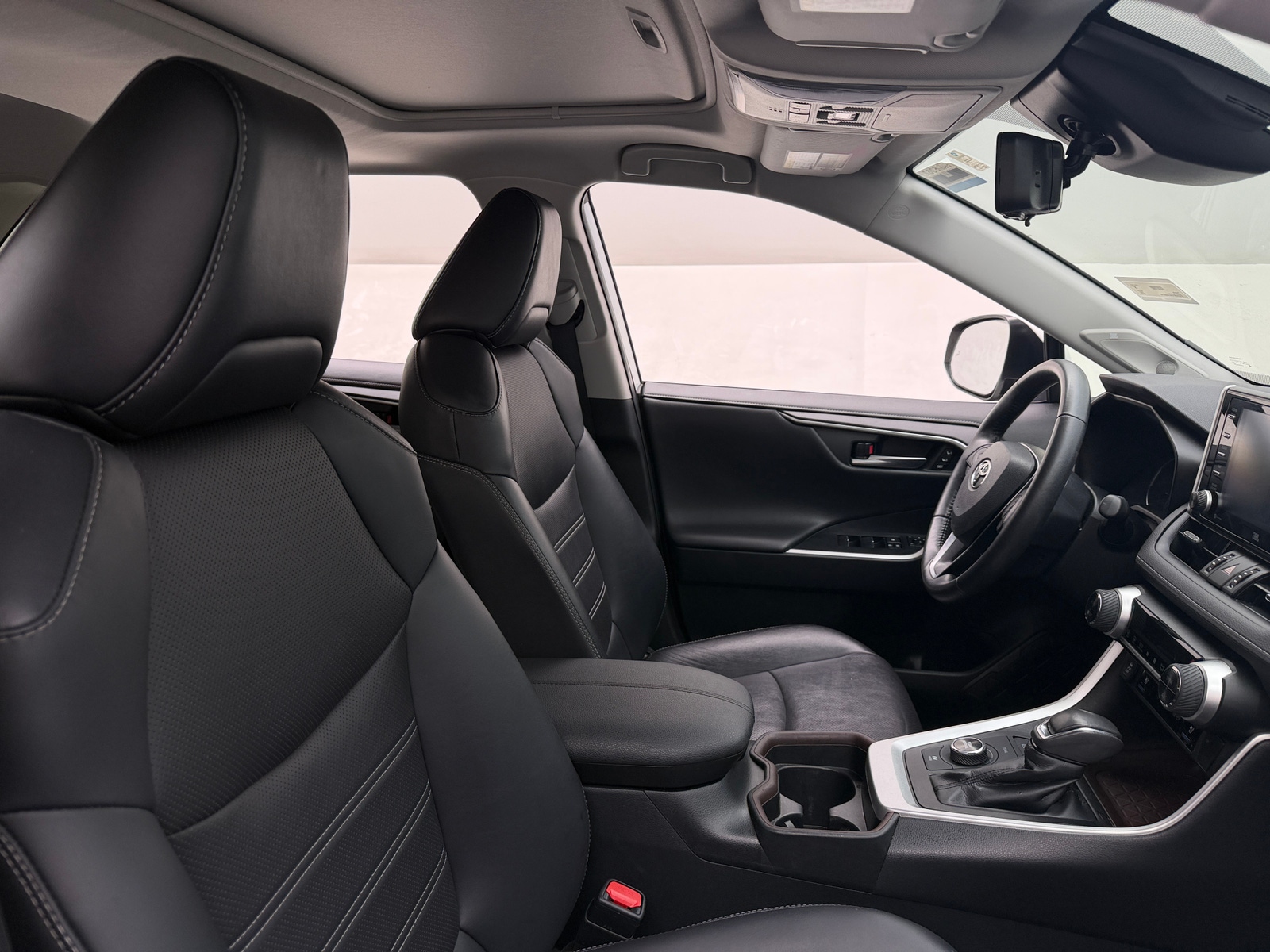 Thumbnail: 2019 Toyota RAV4 - 2