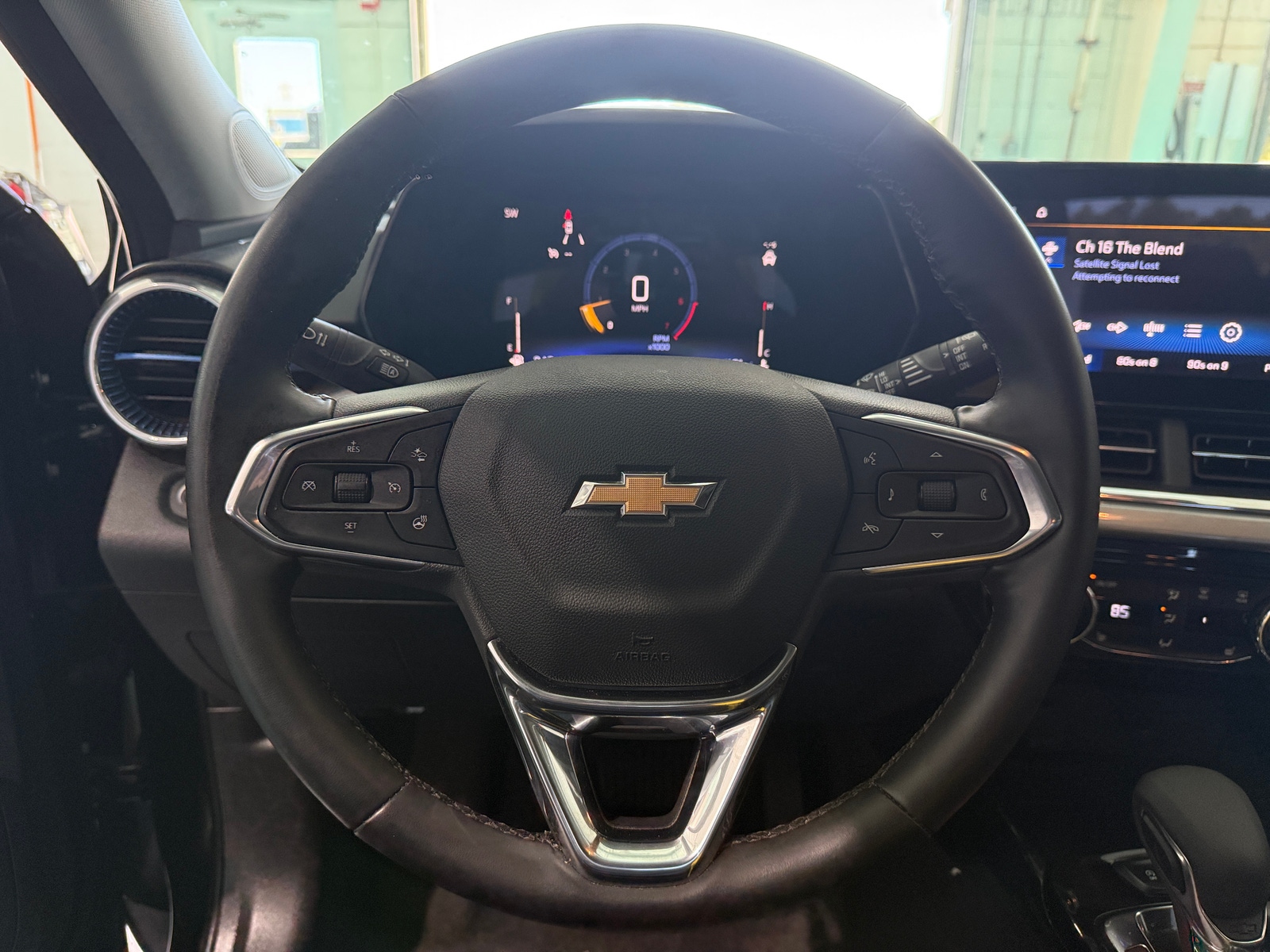 Thumbnail: 2025 Chevrolet Trax - 5
