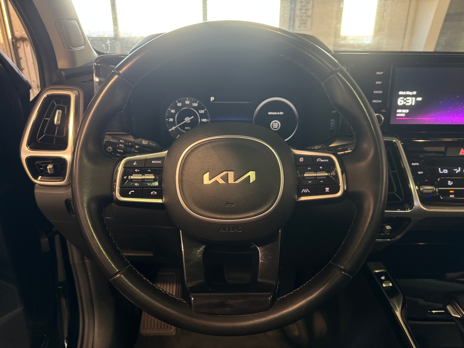 Thumbnail: 2023 Kia Sorento - 4