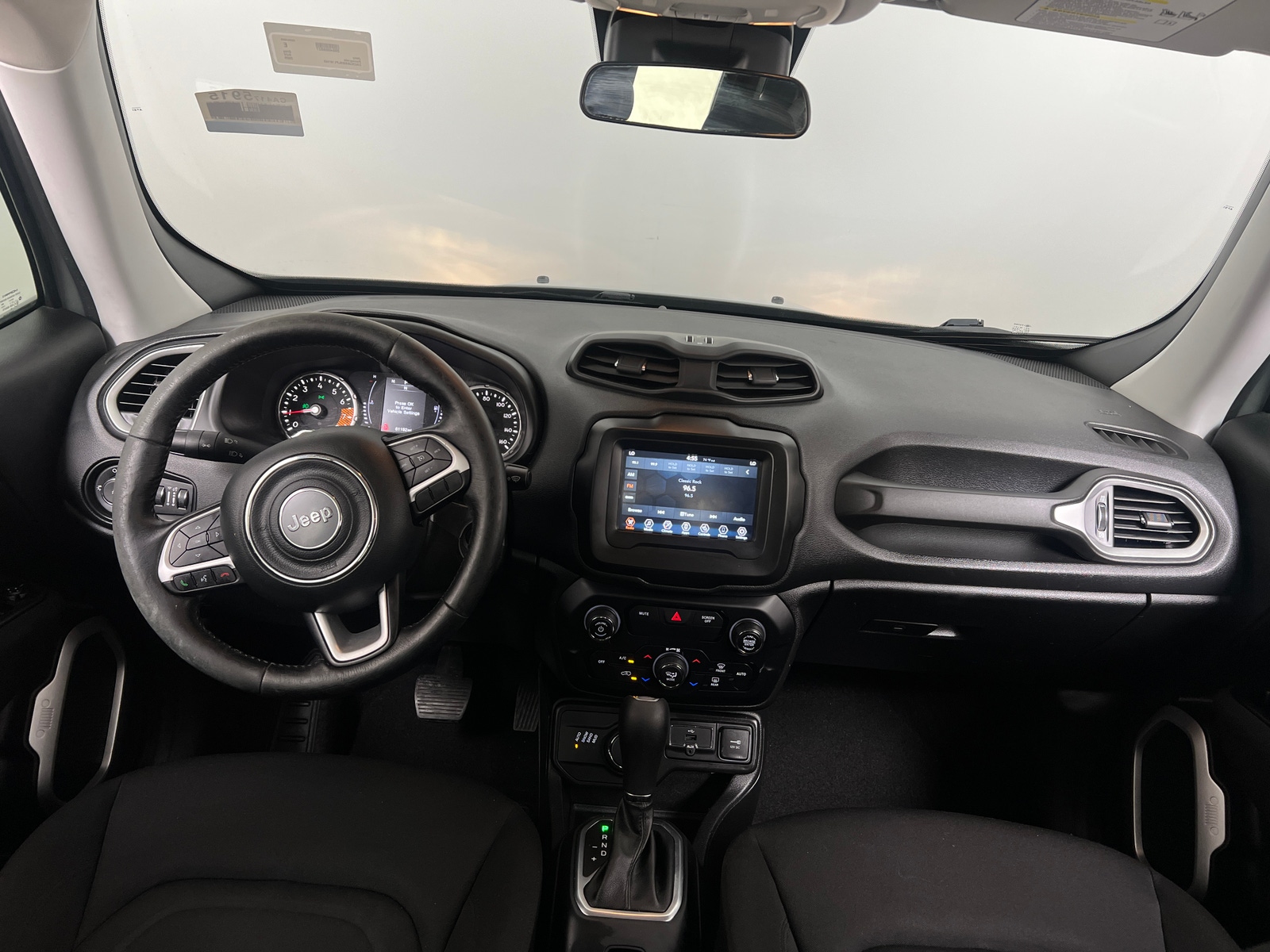 Thumbnail: 2020 Jeep Renegade - 3