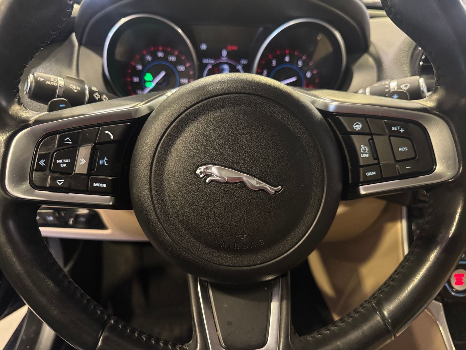Thumbnail: 2018 Jaguar XE - 4