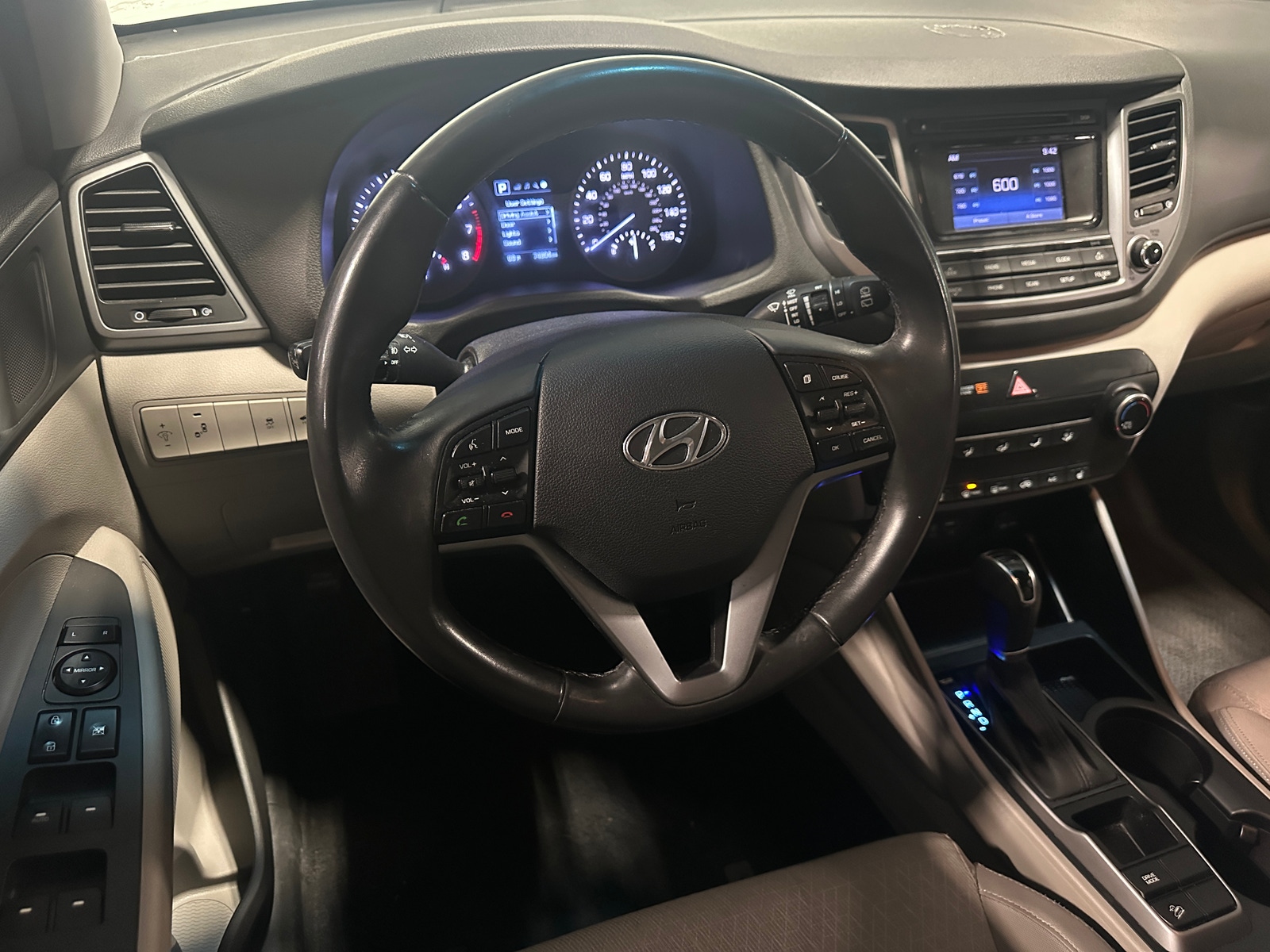 Thumbnail: 2016 Hyundai Tucson - 5