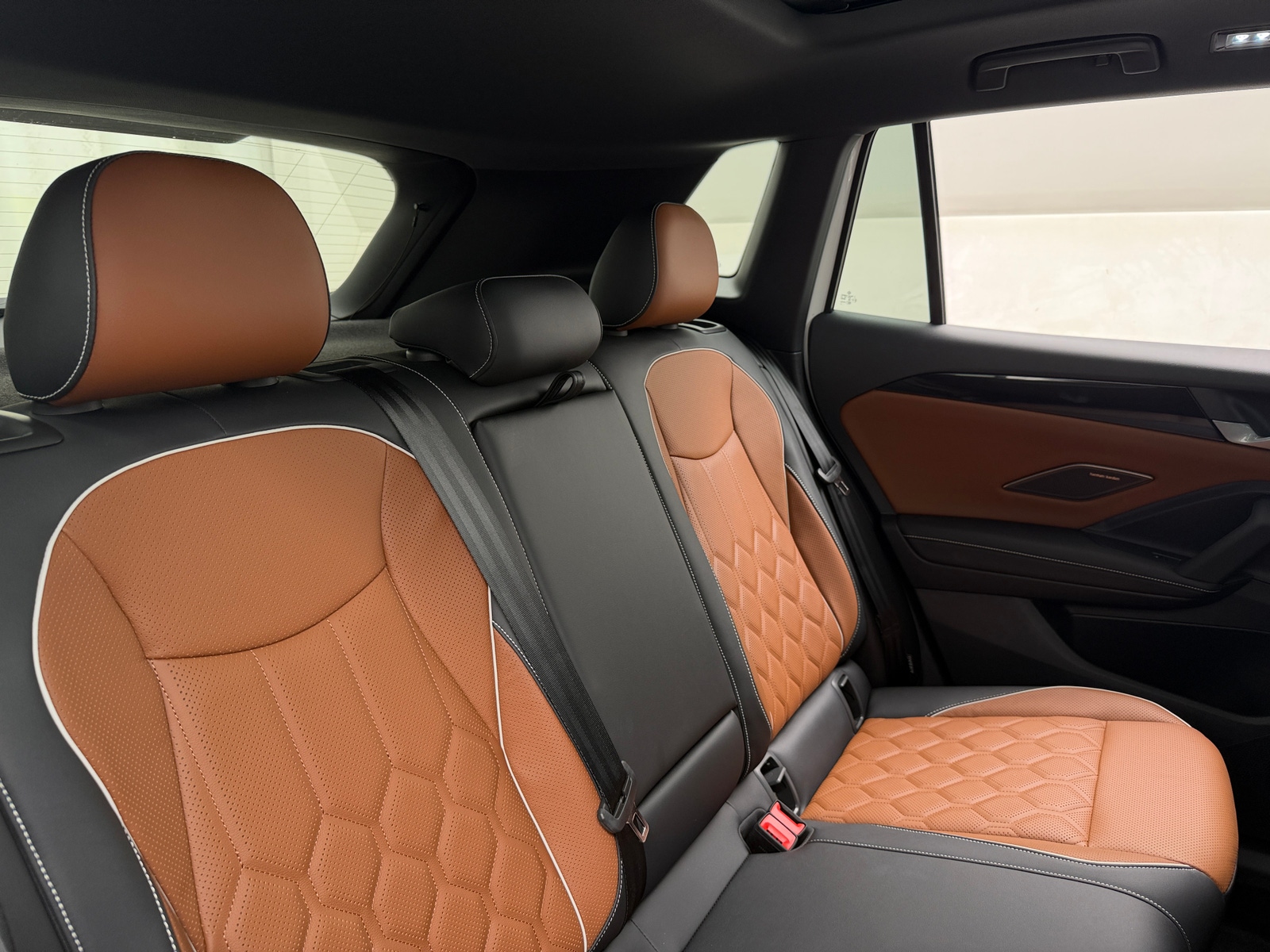 Thumbnail: 2025 Volkswagen Tiguan - 5