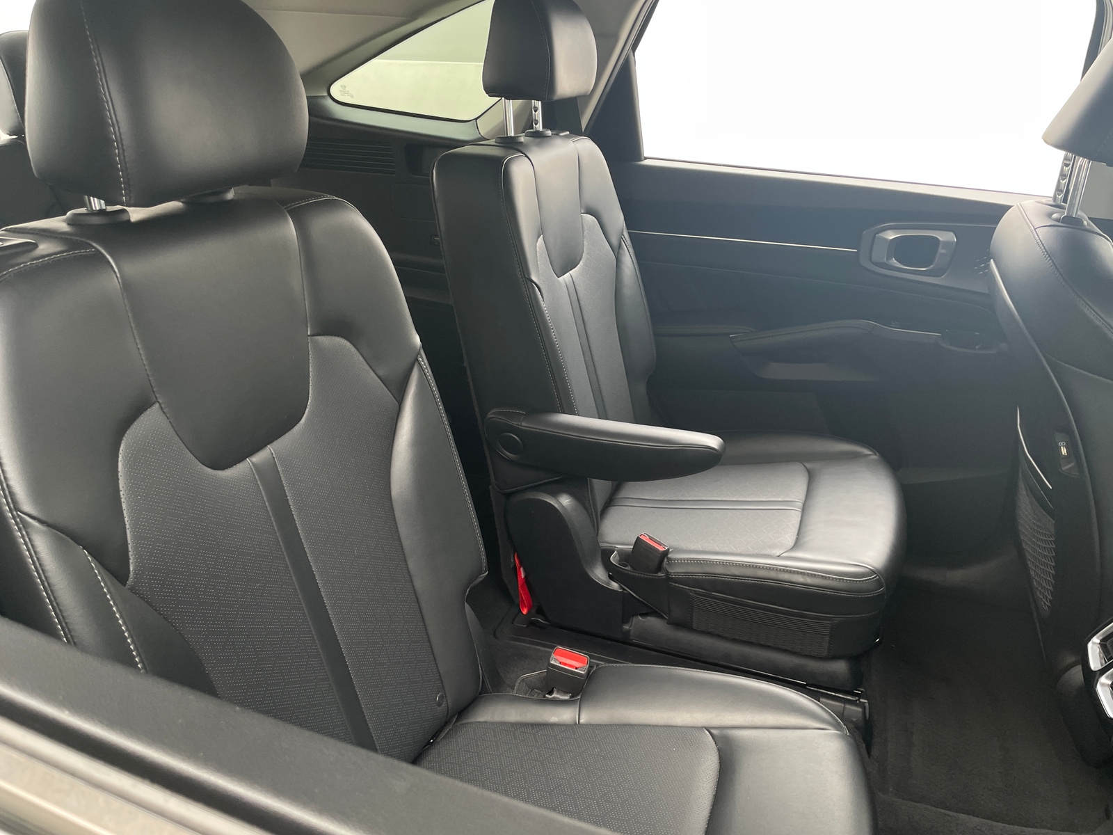 Thumbnail: 2021 Kia Sorento - 5