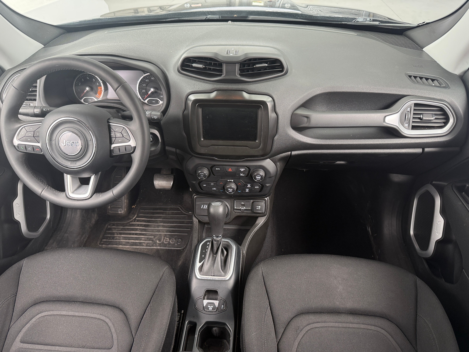 Thumbnail: 2021 Jeep Renegade - 3