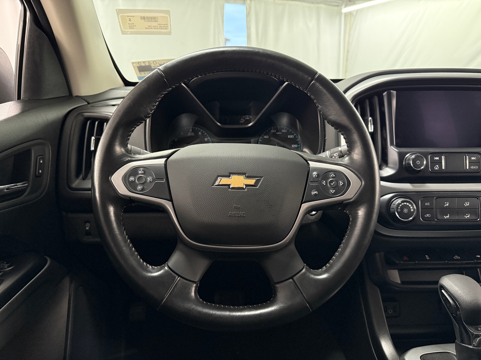 Thumbnail: 2022 Chevrolet Colorado - 5