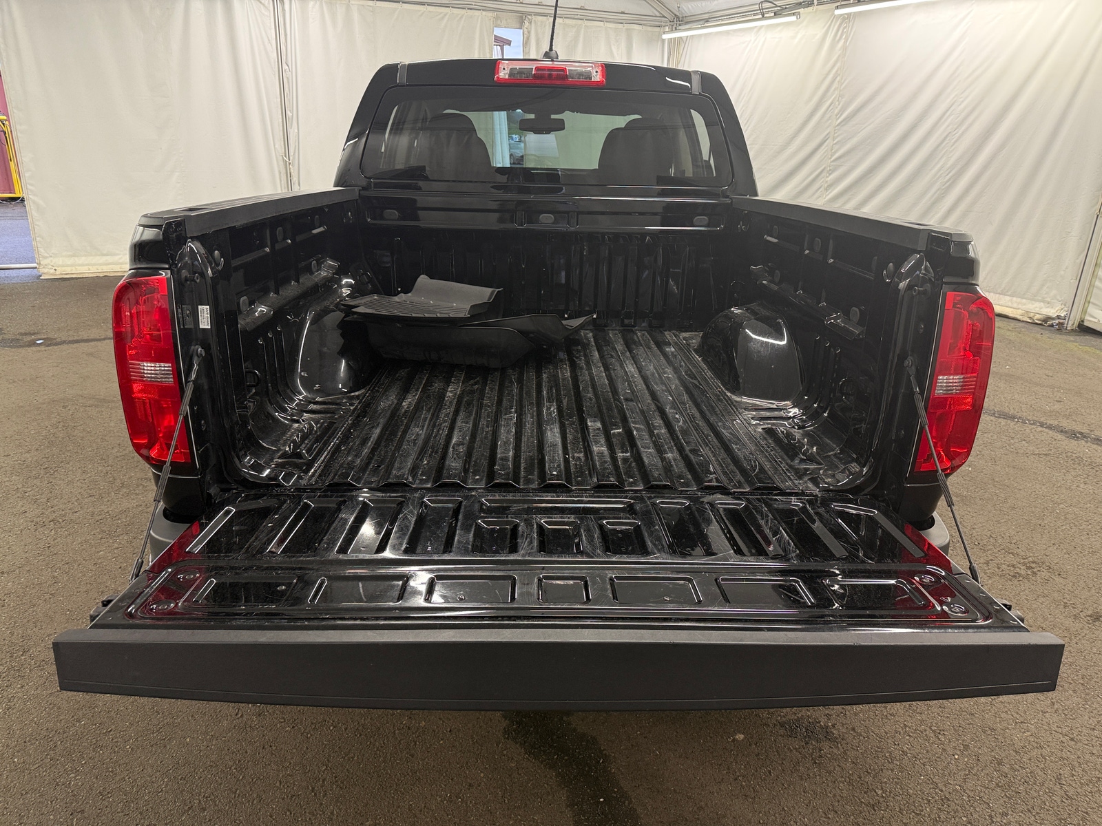 Thumbnail: 2022 Chevrolet Colorado - 7
