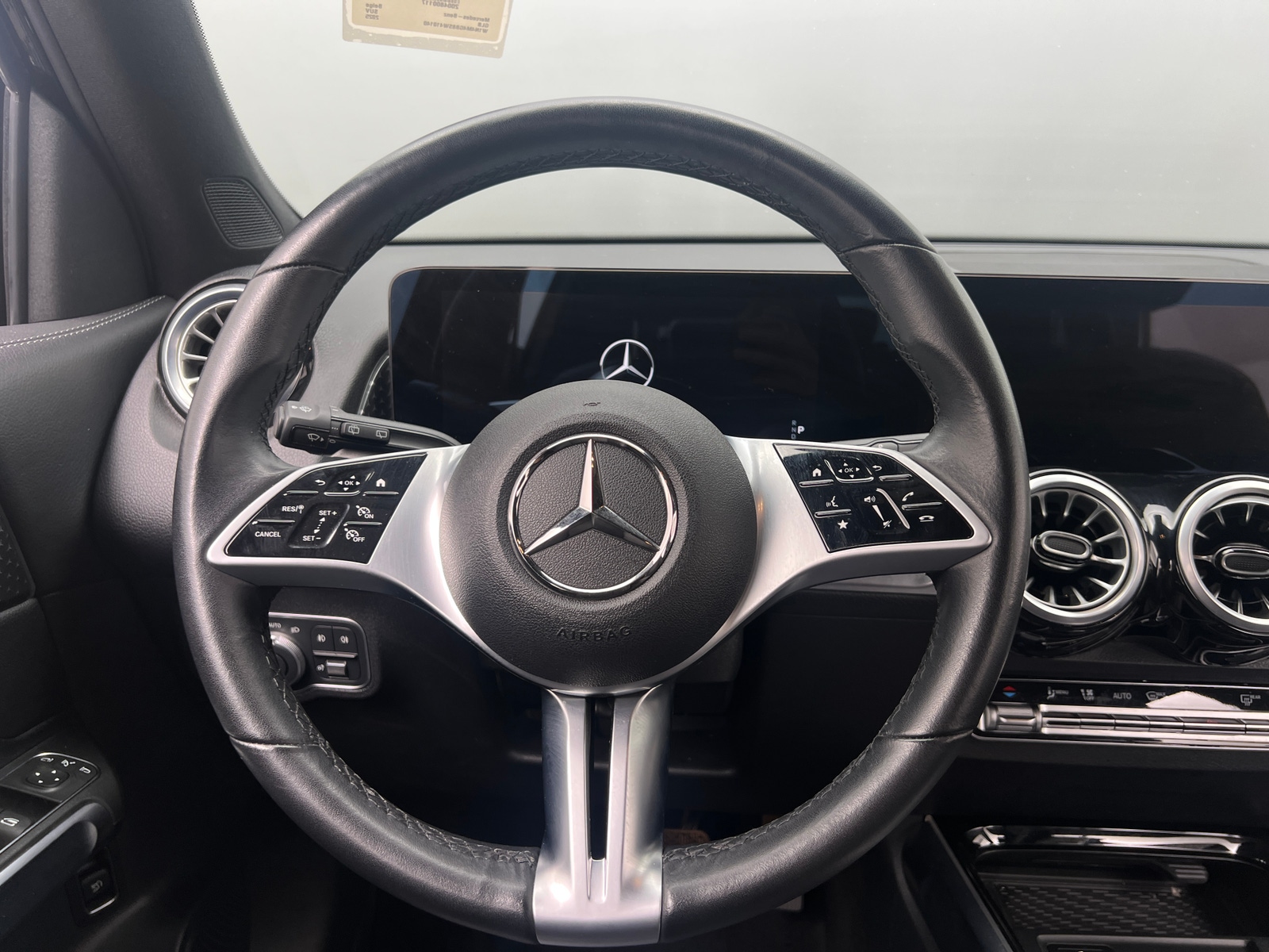 Thumbnail: 2025 Mercedes-Benz GLB - 4