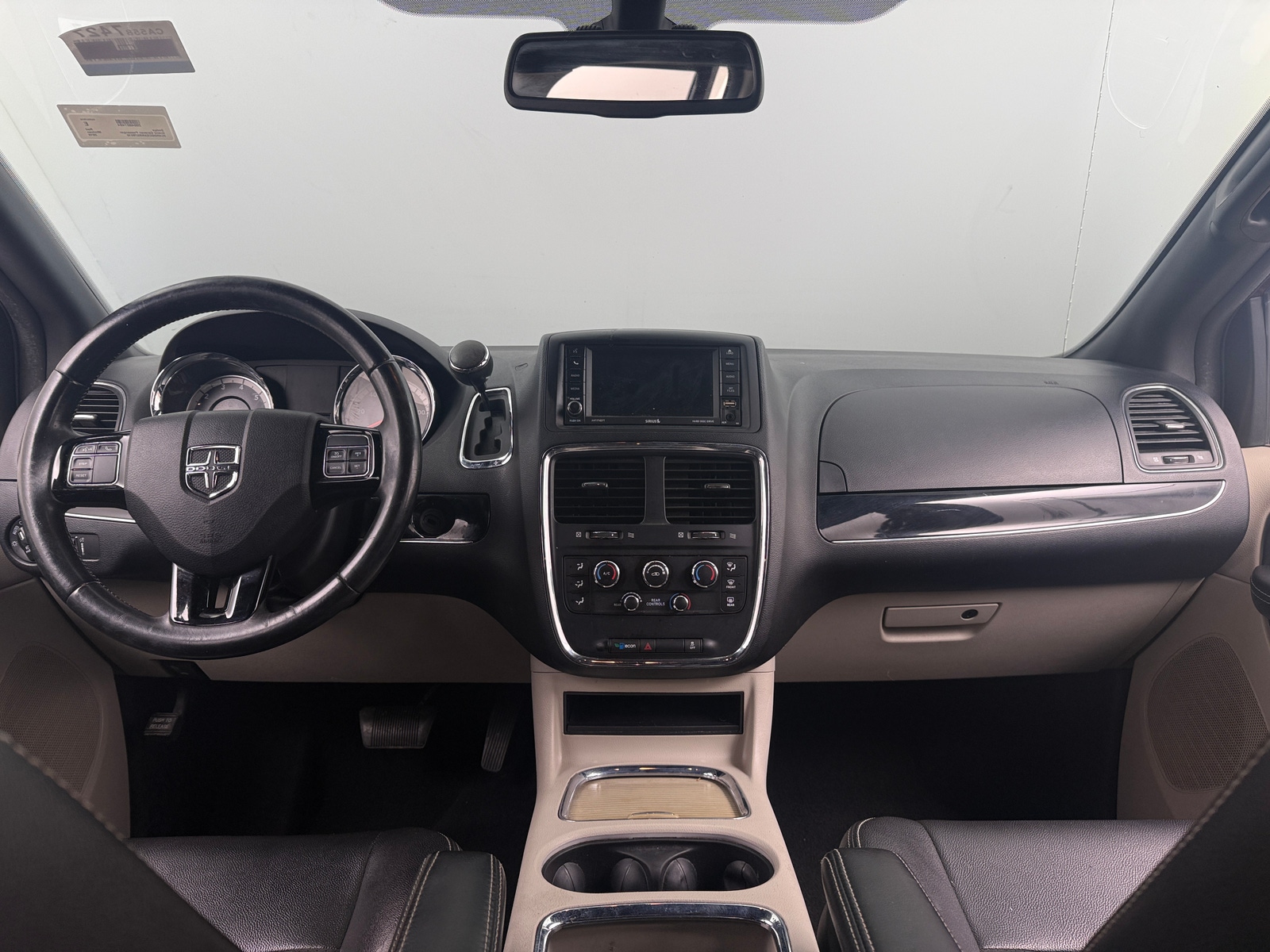 Thumbnail: 2019 Dodge Grand Caravan - 2
