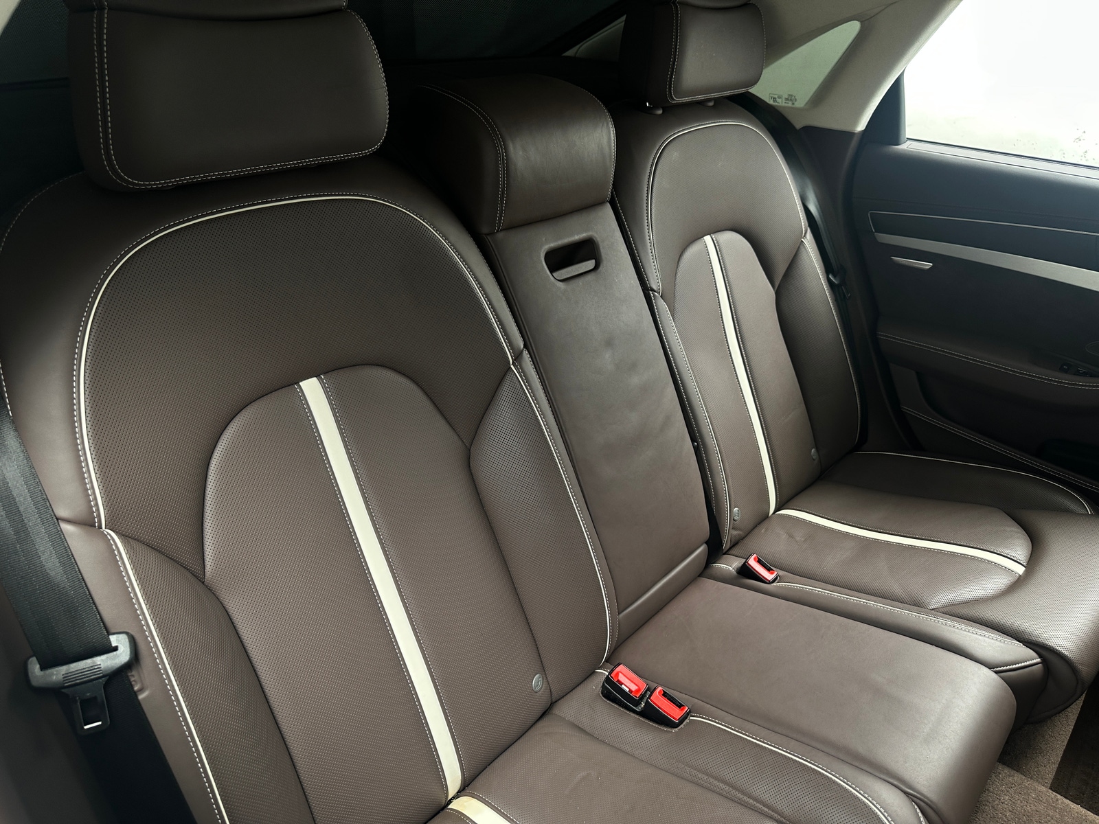 Thumbnail: 2013 Audi A8 - 5