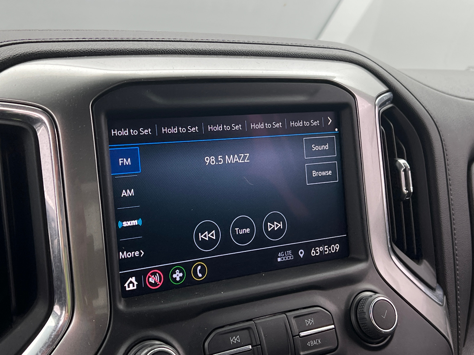 Thumbnail: 2022 Chevrolet Silverado 1500 - 4
