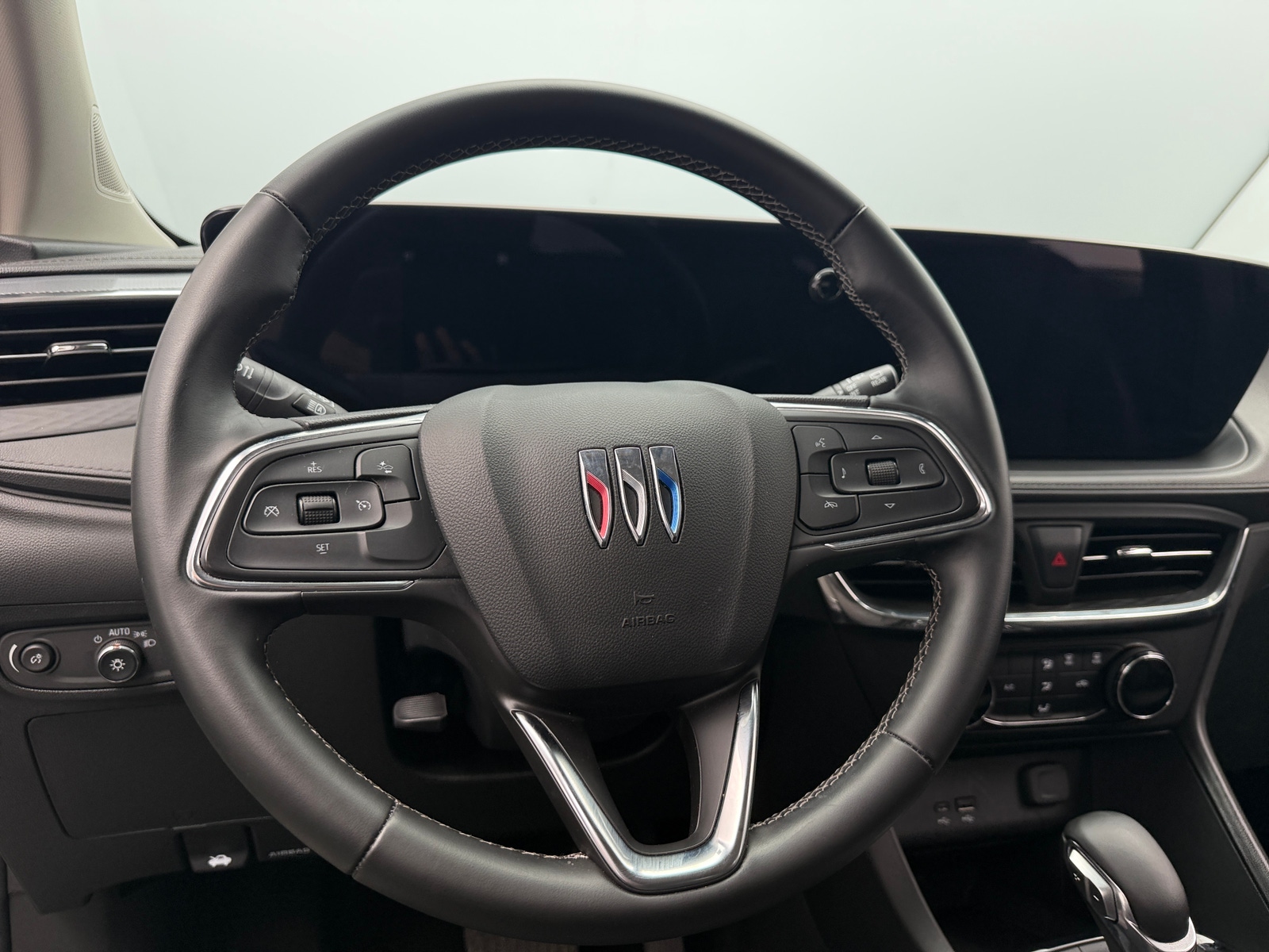 Thumbnail: 2025 Buick Encore GX - 4