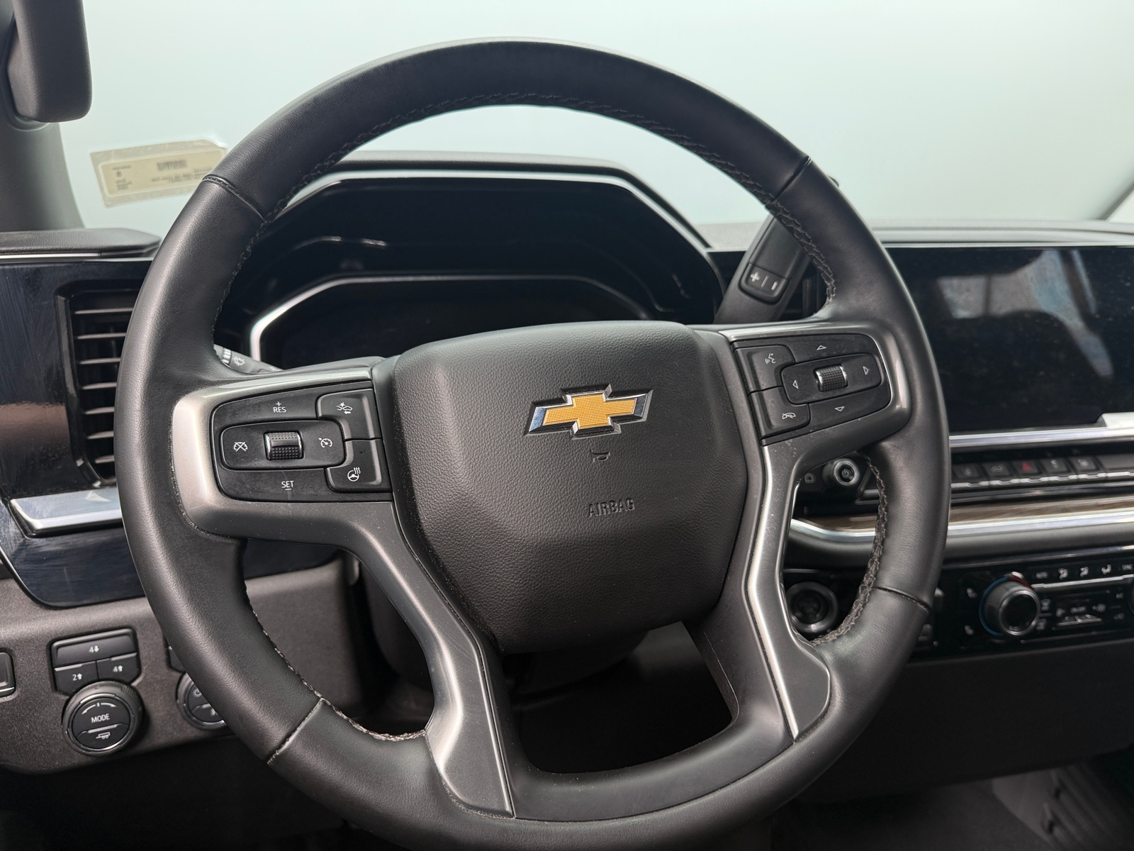 Thumbnail: 2024 Chevrolet Silverado 2500 - 5