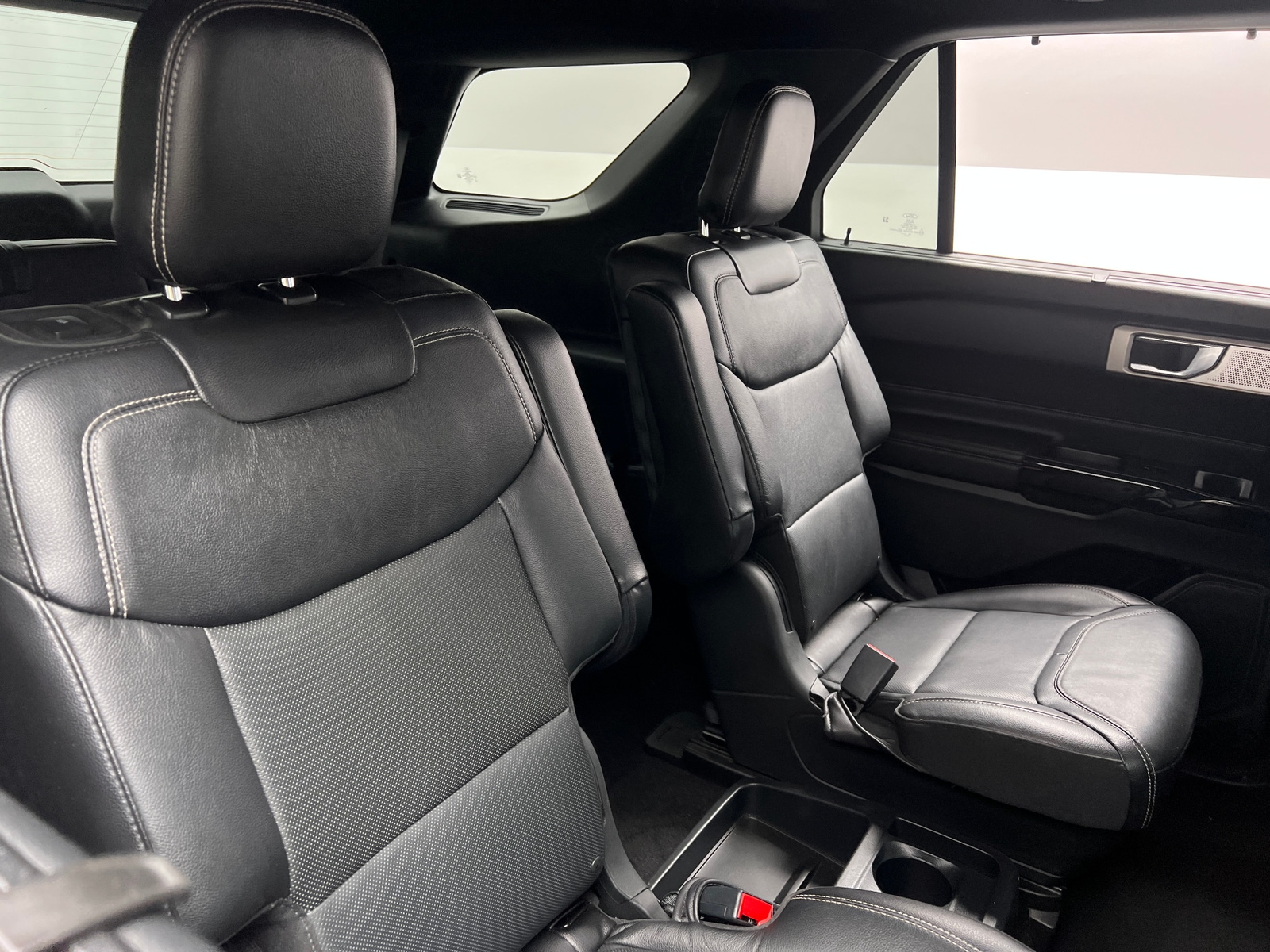 Thumbnail: 2021 Ford Explorer - 5