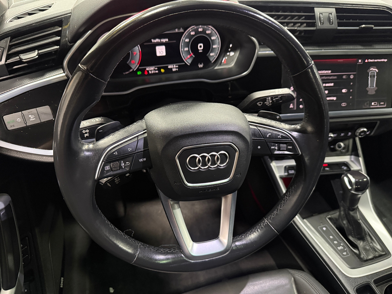 Thumbnail: 2022 Audi Q3 - 4
