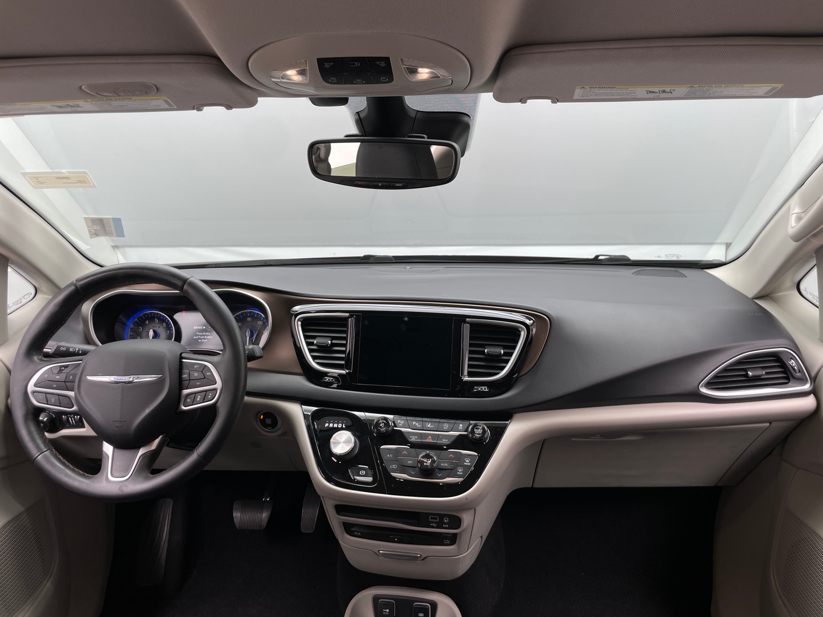 Thumbnail: 2017 Chrysler Pacifica - 2