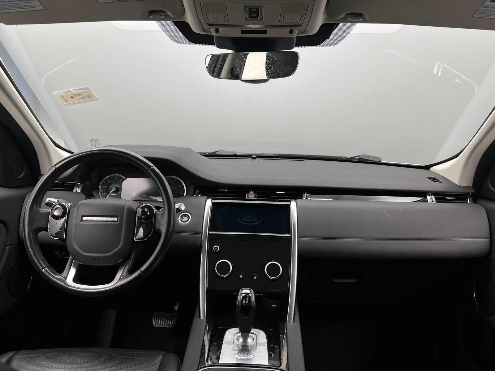Thumbnail: 2020 Land Rover Discovery Sport - 2