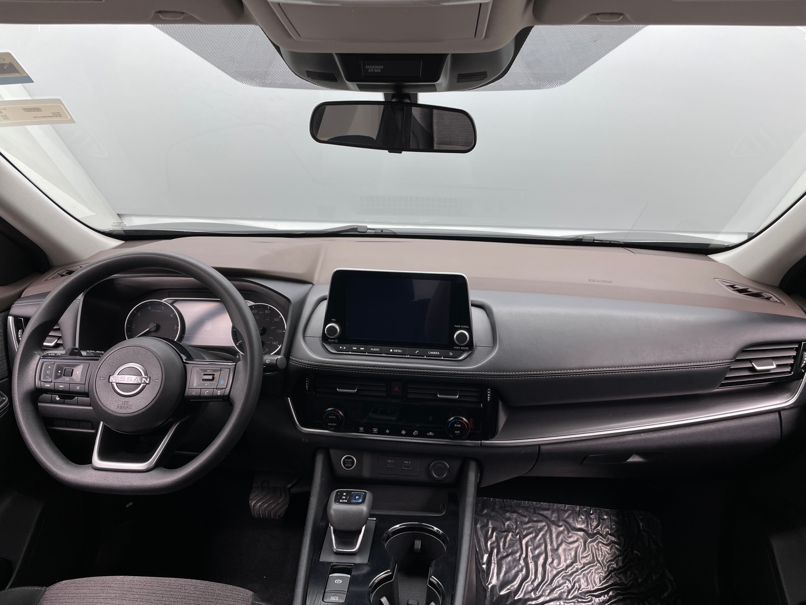 Thumbnail: 2022 Nissan Rogue - 3