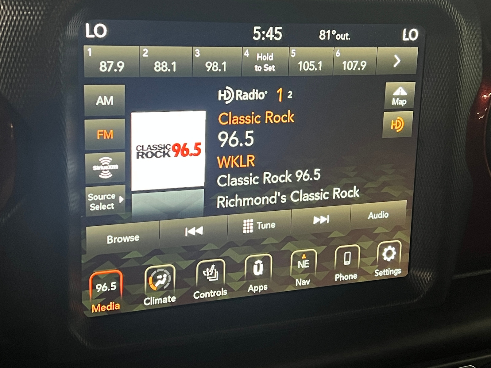 Thumbnail: 2021 Jeep Gladiator - 4