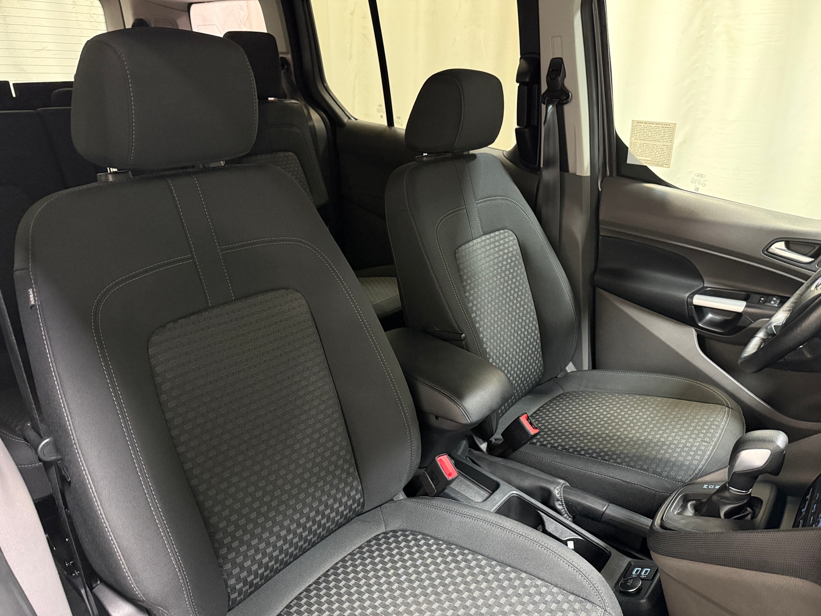 Thumbnail: 2020 Ford Transit Series - 2