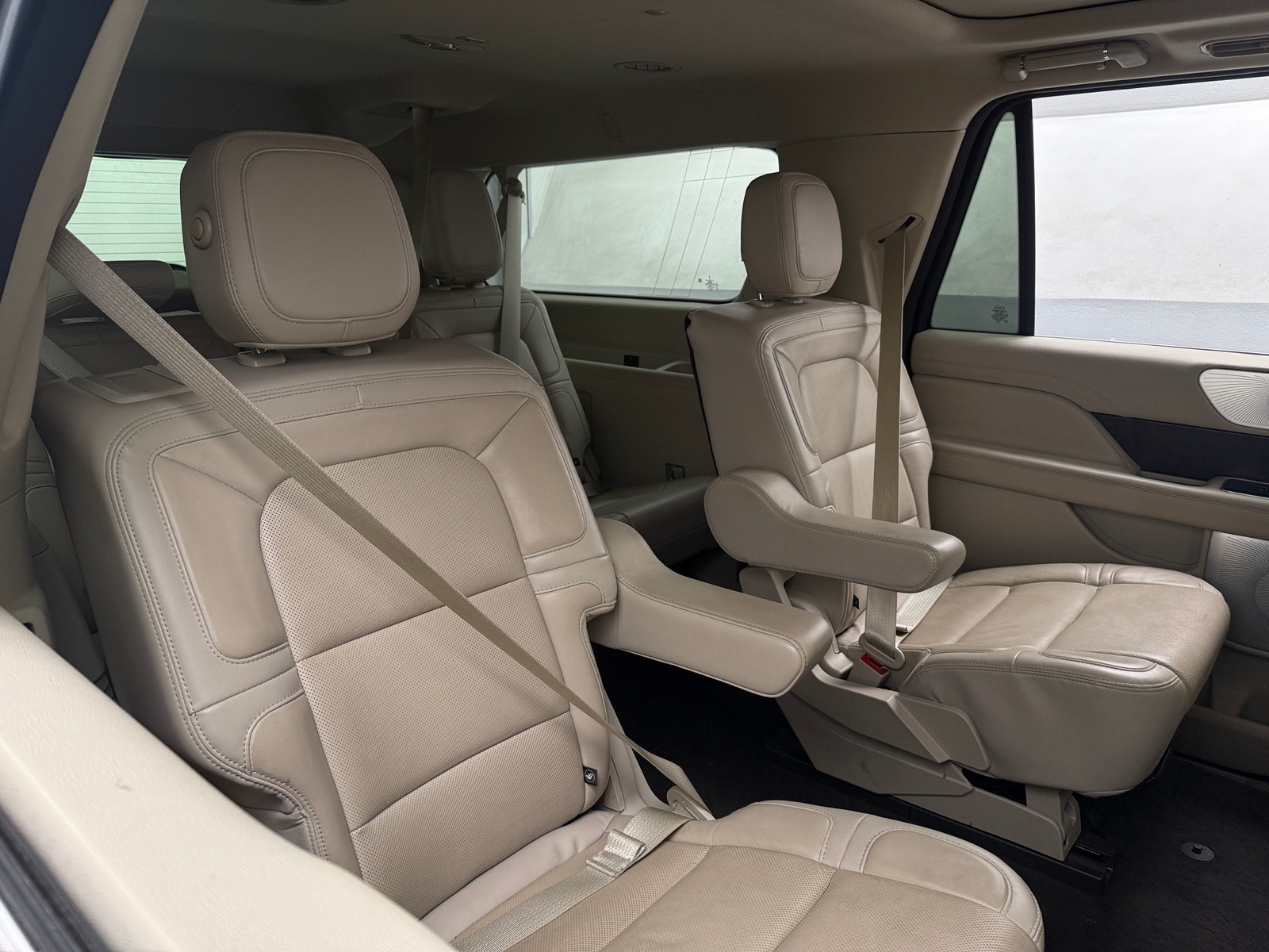 Thumbnail: 2020 Lincoln Navigator L - 5