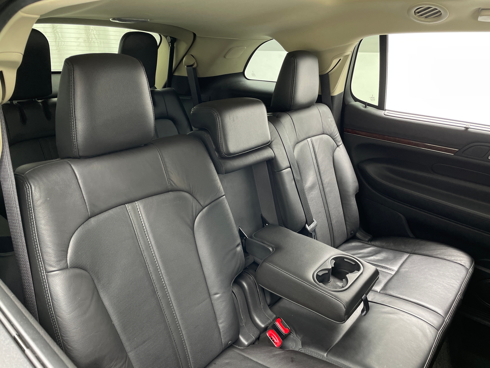 Thumbnail: 2014 Lincoln MKT - 5