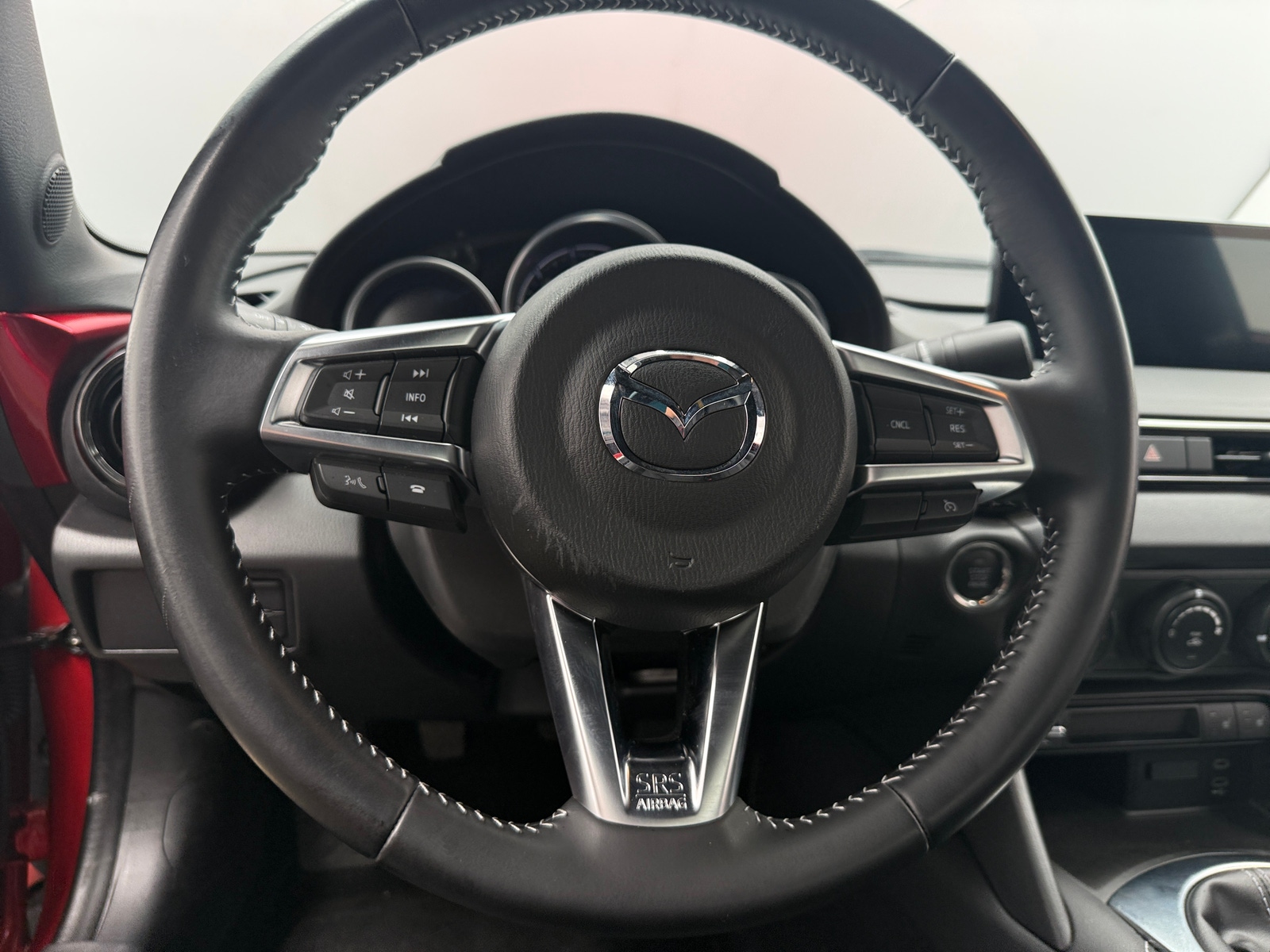 Thumbnail: 2025 Mazda MX-5 Miata - 3