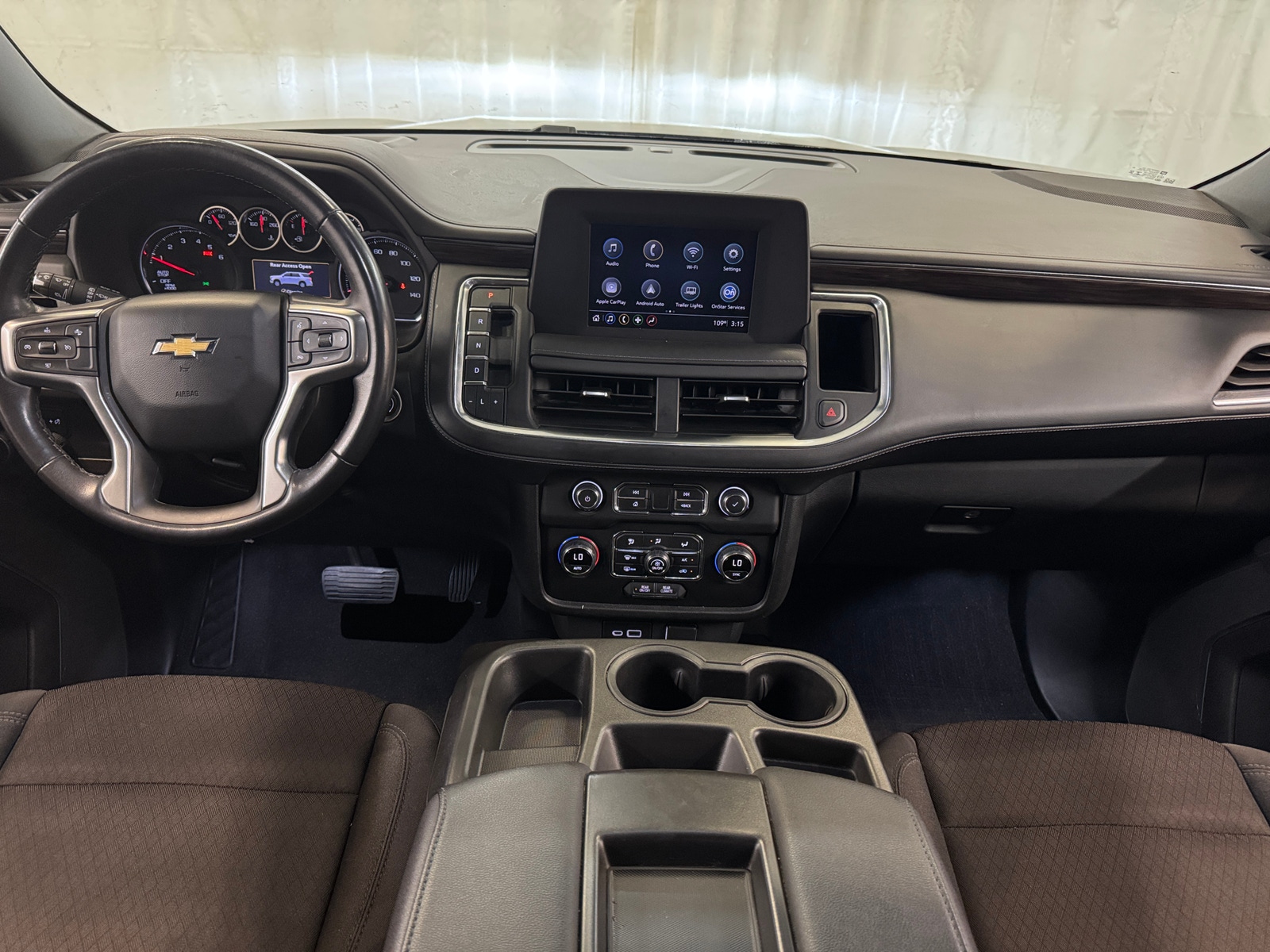 Thumbnail: 2022 Chevrolet Tahoe - 3
