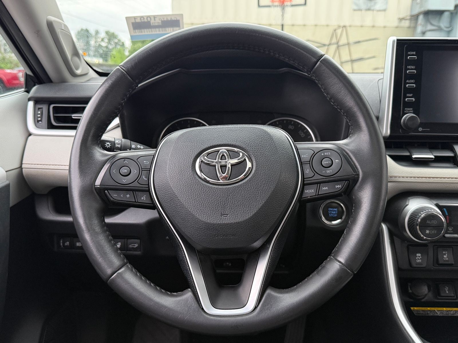 Thumbnail: 2020 Toyota RAV4 - 4