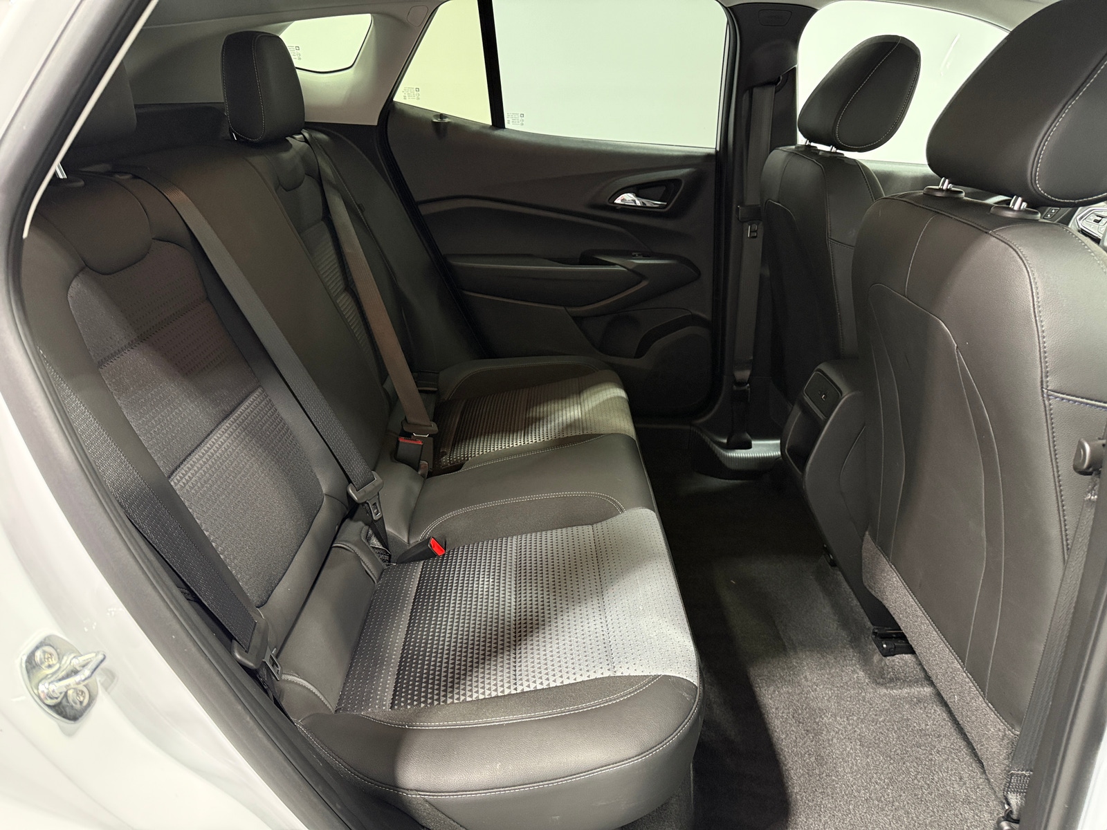 Thumbnail: 2025 Chevrolet Trax - 6