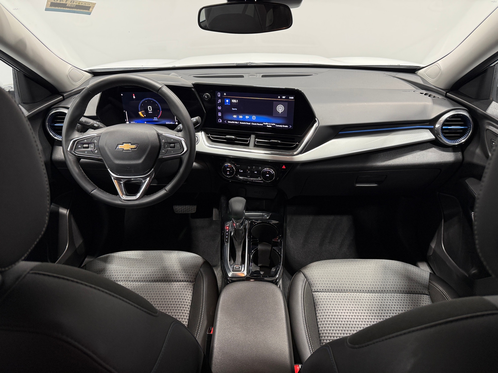 Thumbnail: 2025 Chevrolet Trax - 3