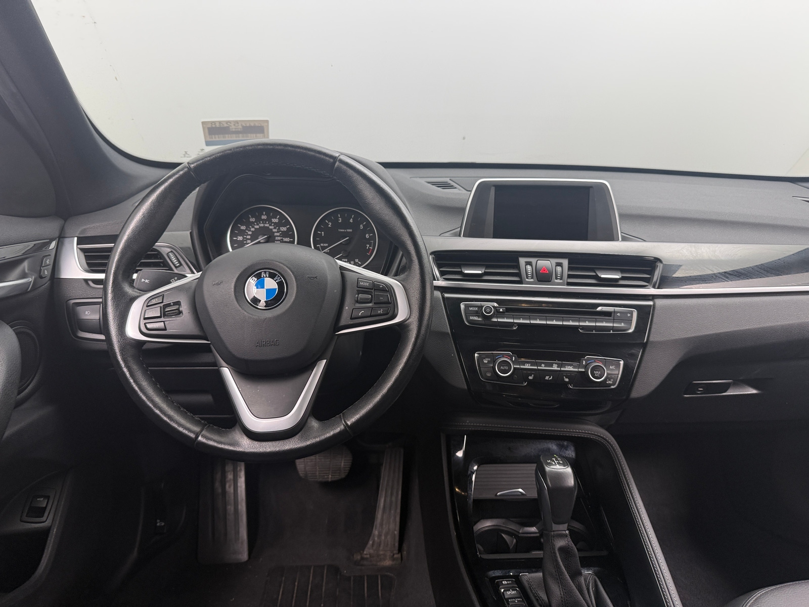 Thumbnail: 2016 BMW X1 - 4