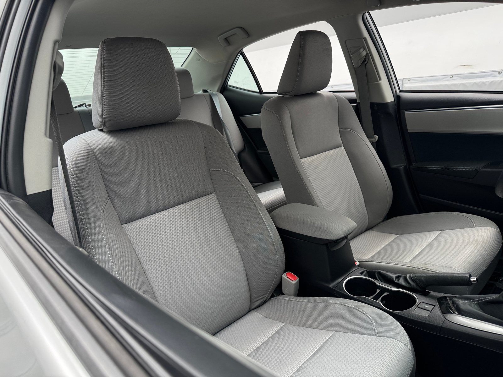 Thumbnail: 2015 Toyota Corolla - 2