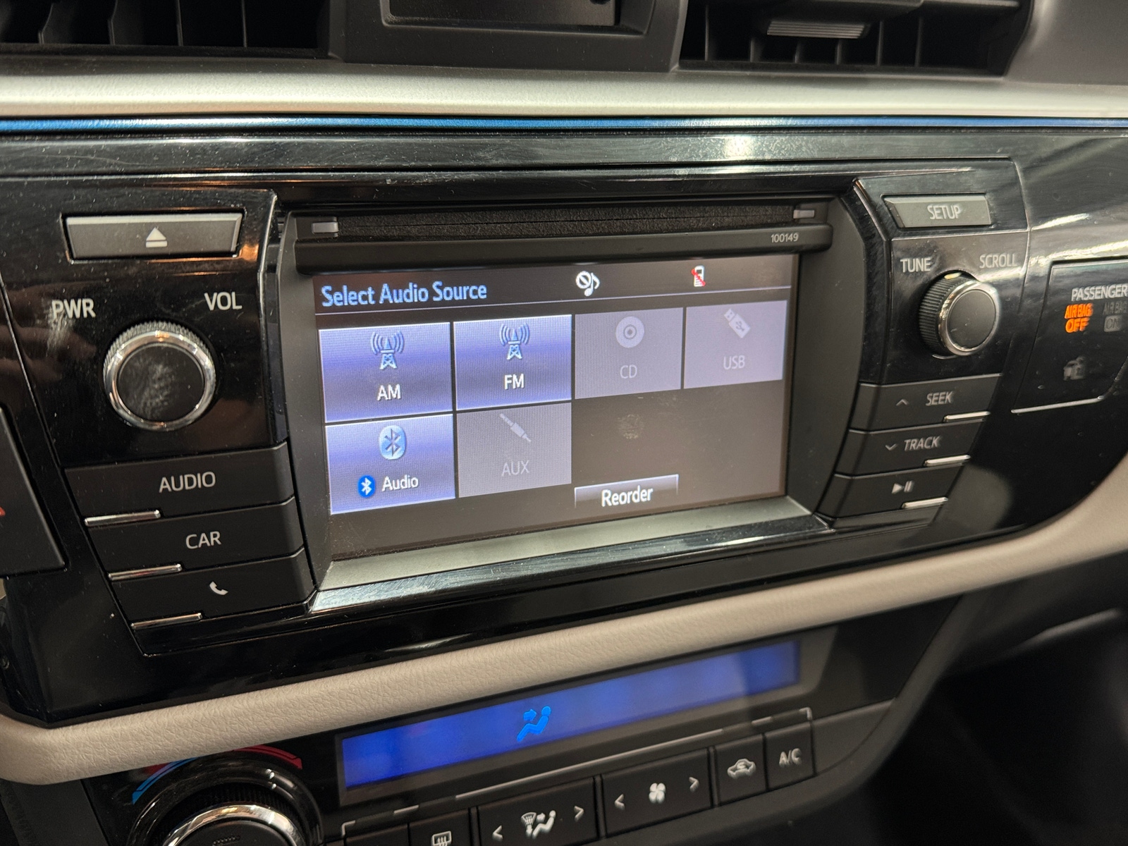 Thumbnail: 2015 Toyota Corolla - 4