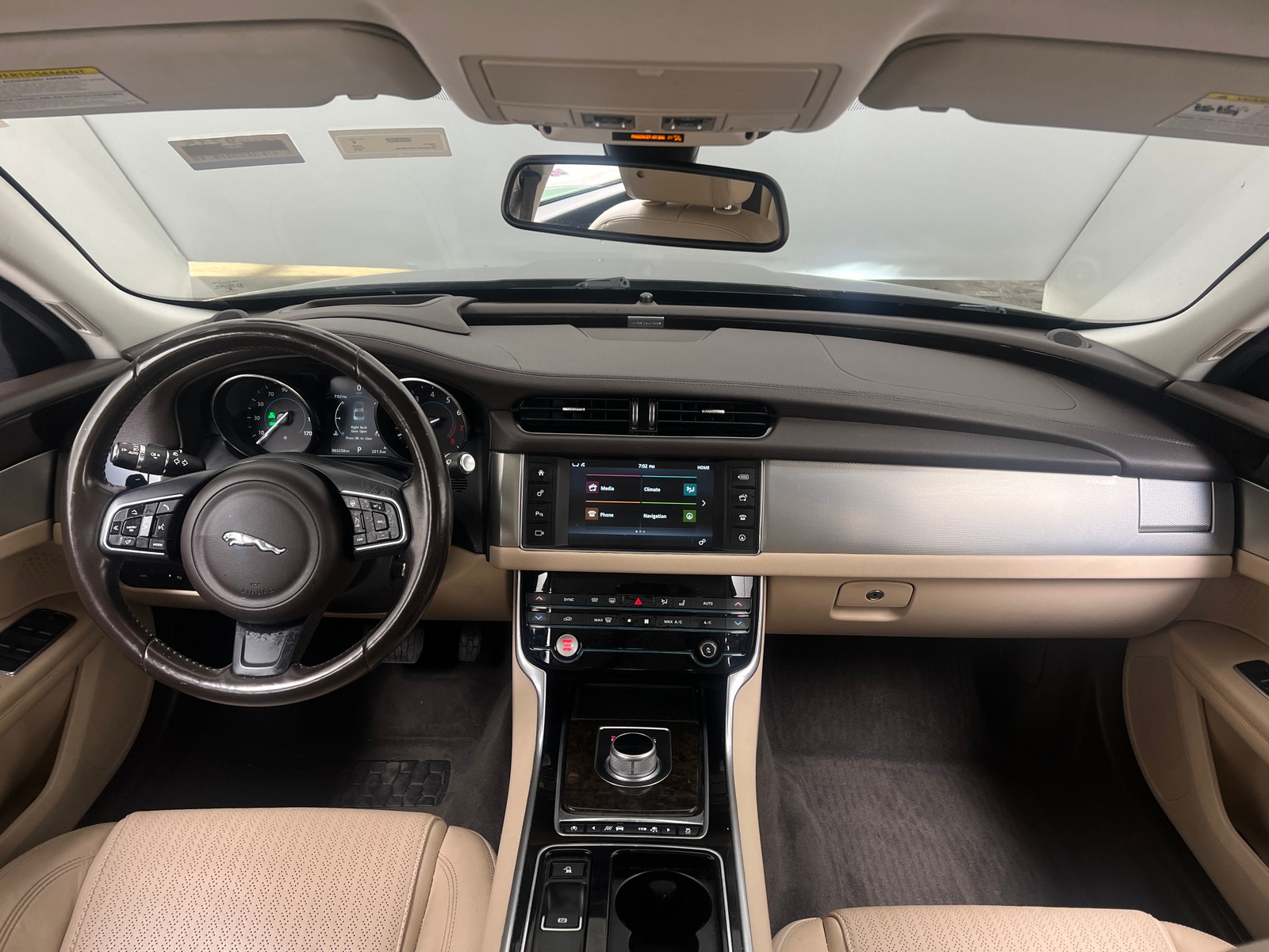 Thumbnail: 2016 Jaguar XF - 2