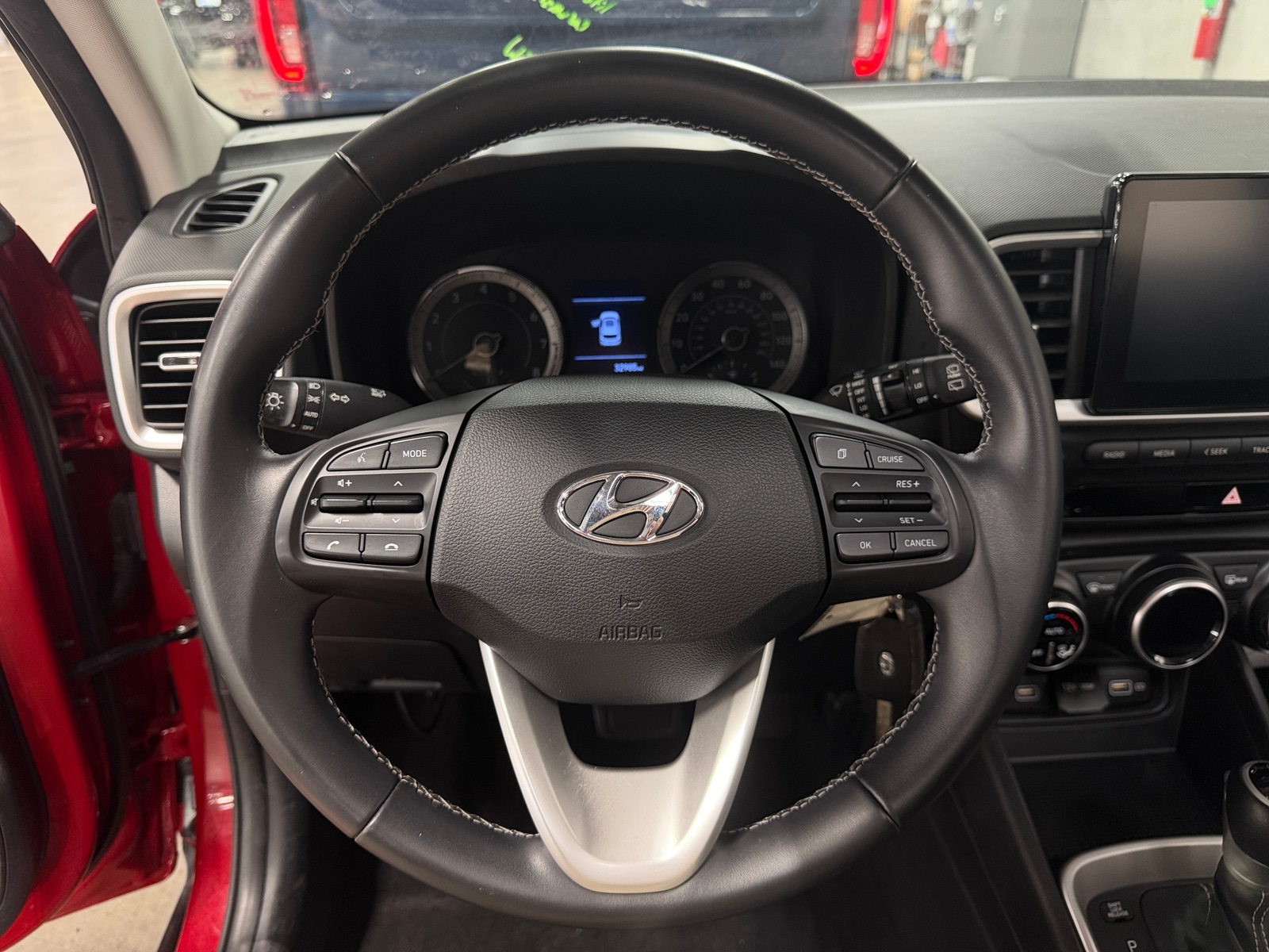 Thumbnail: 2022 Hyundai Venue - 5