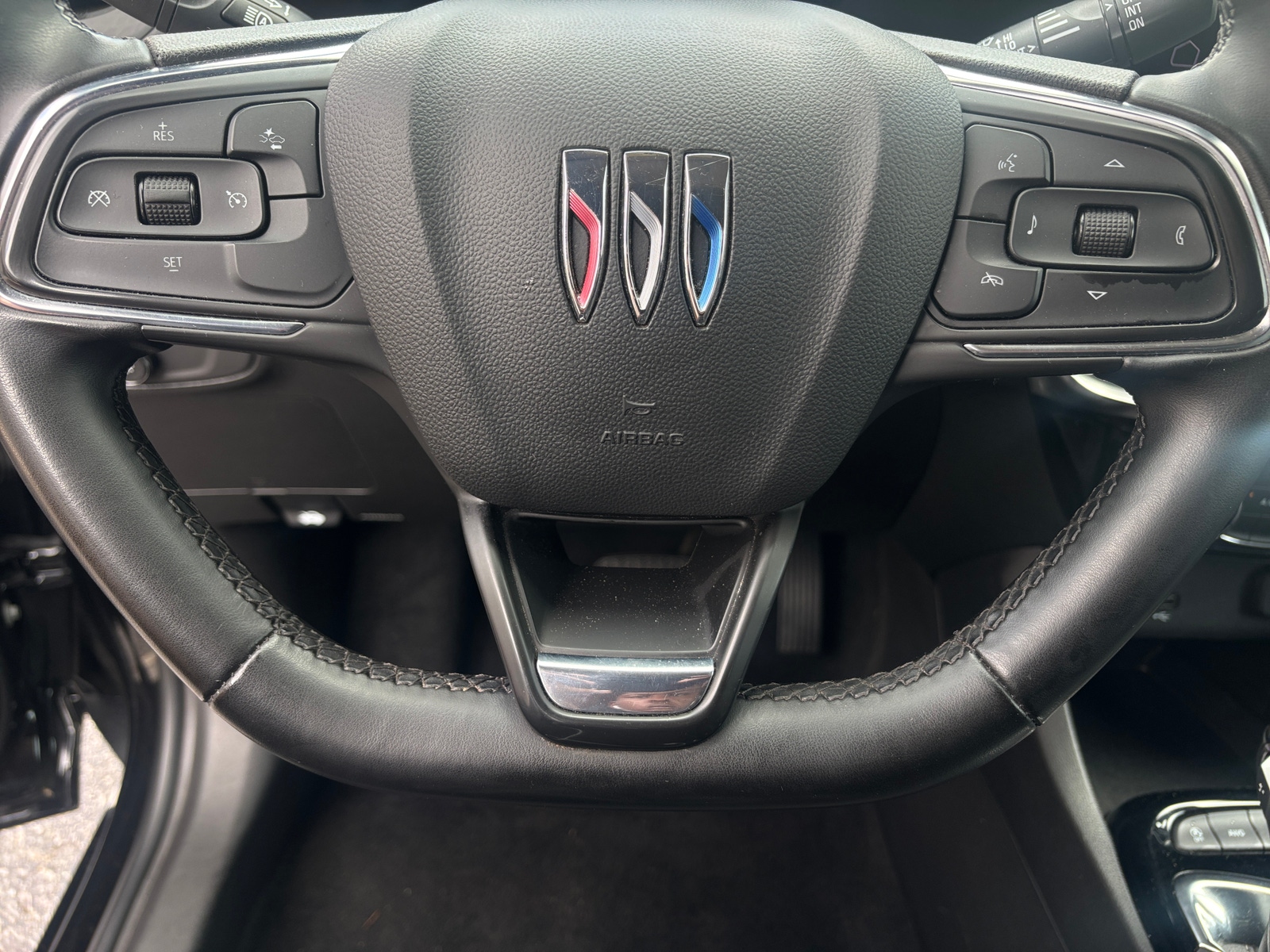 Thumbnail: 2024 Buick Encore GX - 4