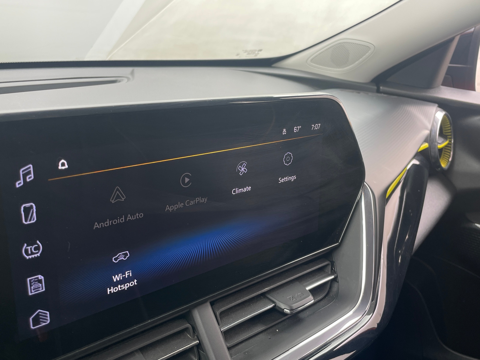 Thumbnail: 2024 Chevrolet Trax - 3