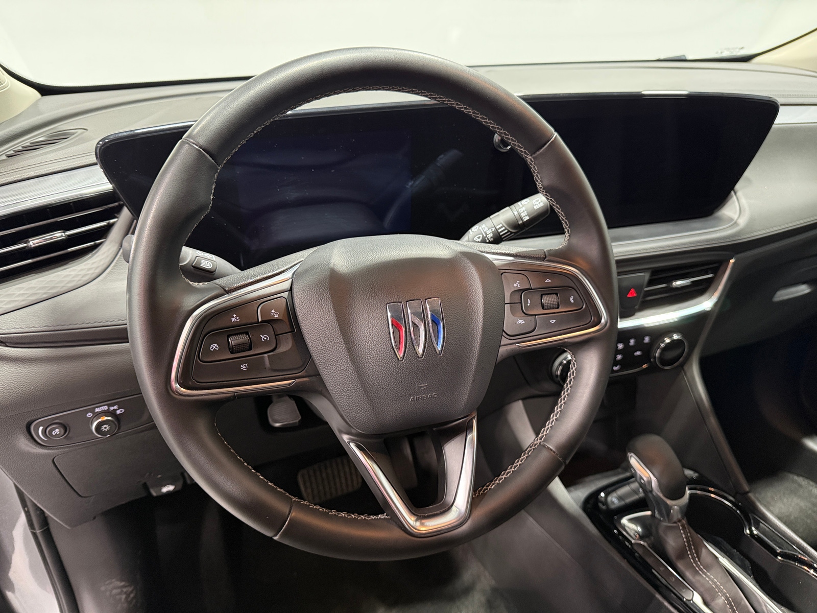 Thumbnail: 2025 Buick Encore GX - 4