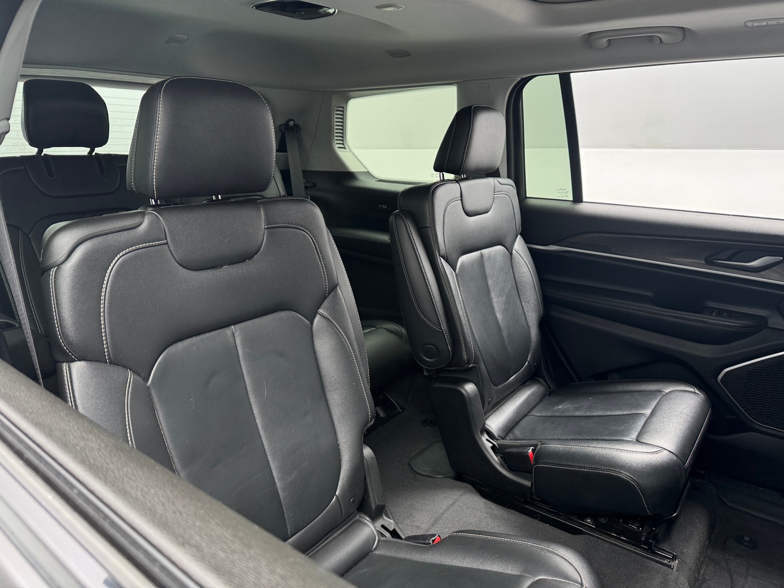 Thumbnail: 2022 Jeep Grand Cherokee L - 5