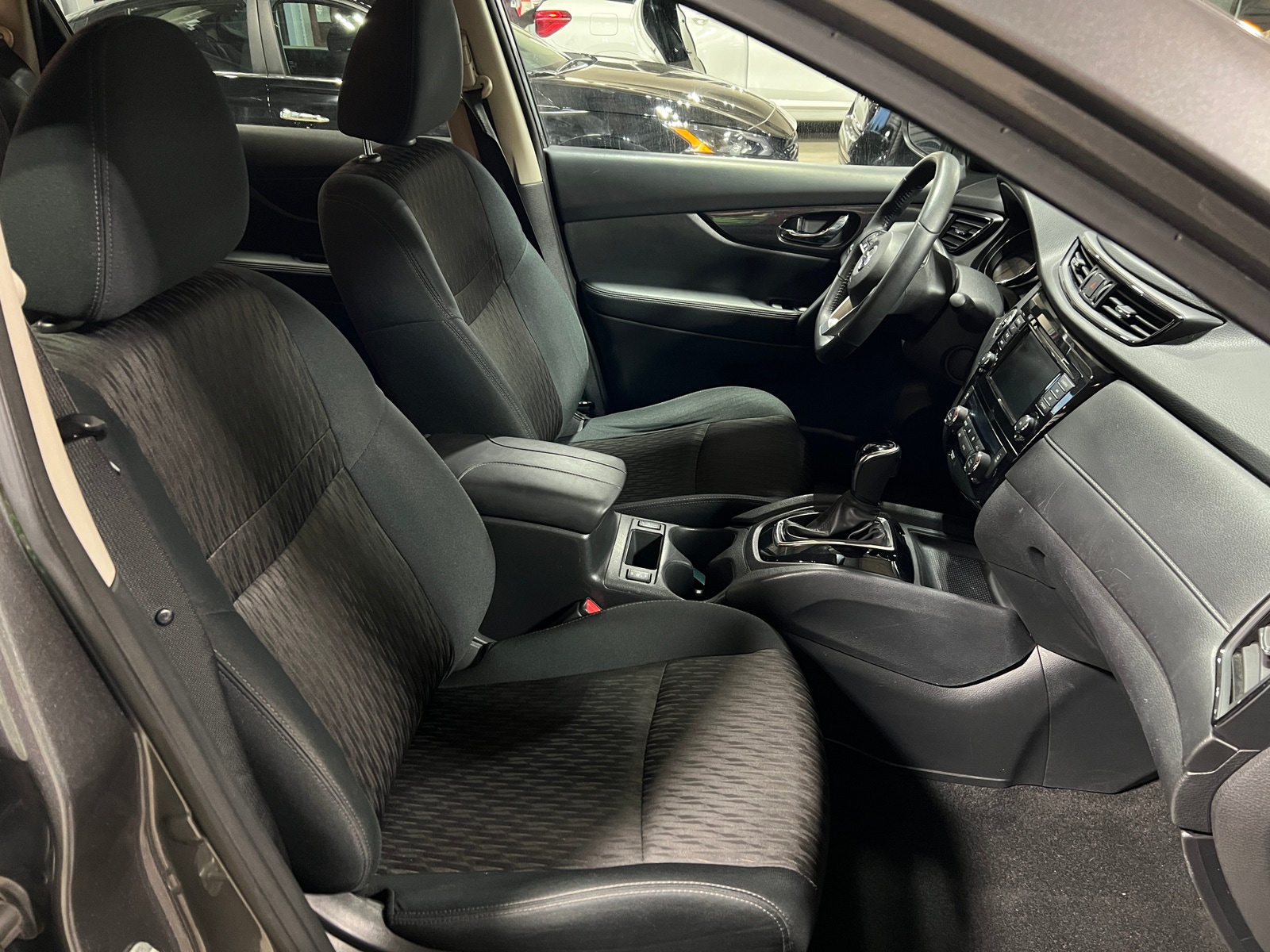 Thumbnail: 2018 Nissan Rogue - 2