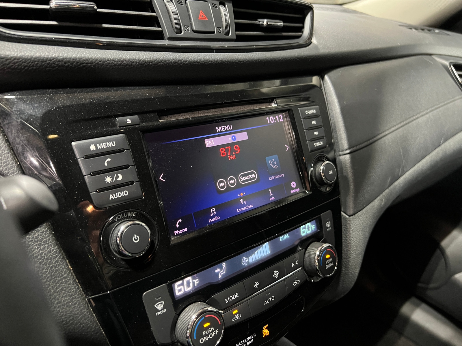 Thumbnail: 2018 Nissan Rogue - 4