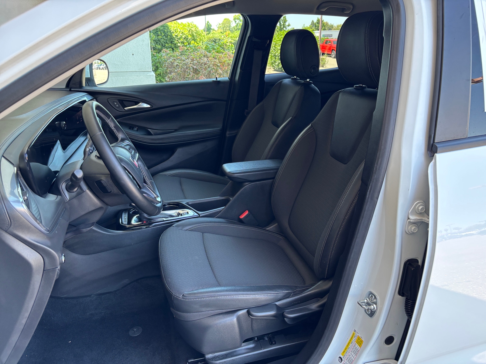 Thumbnail: 2025 Buick Encore GX - 2