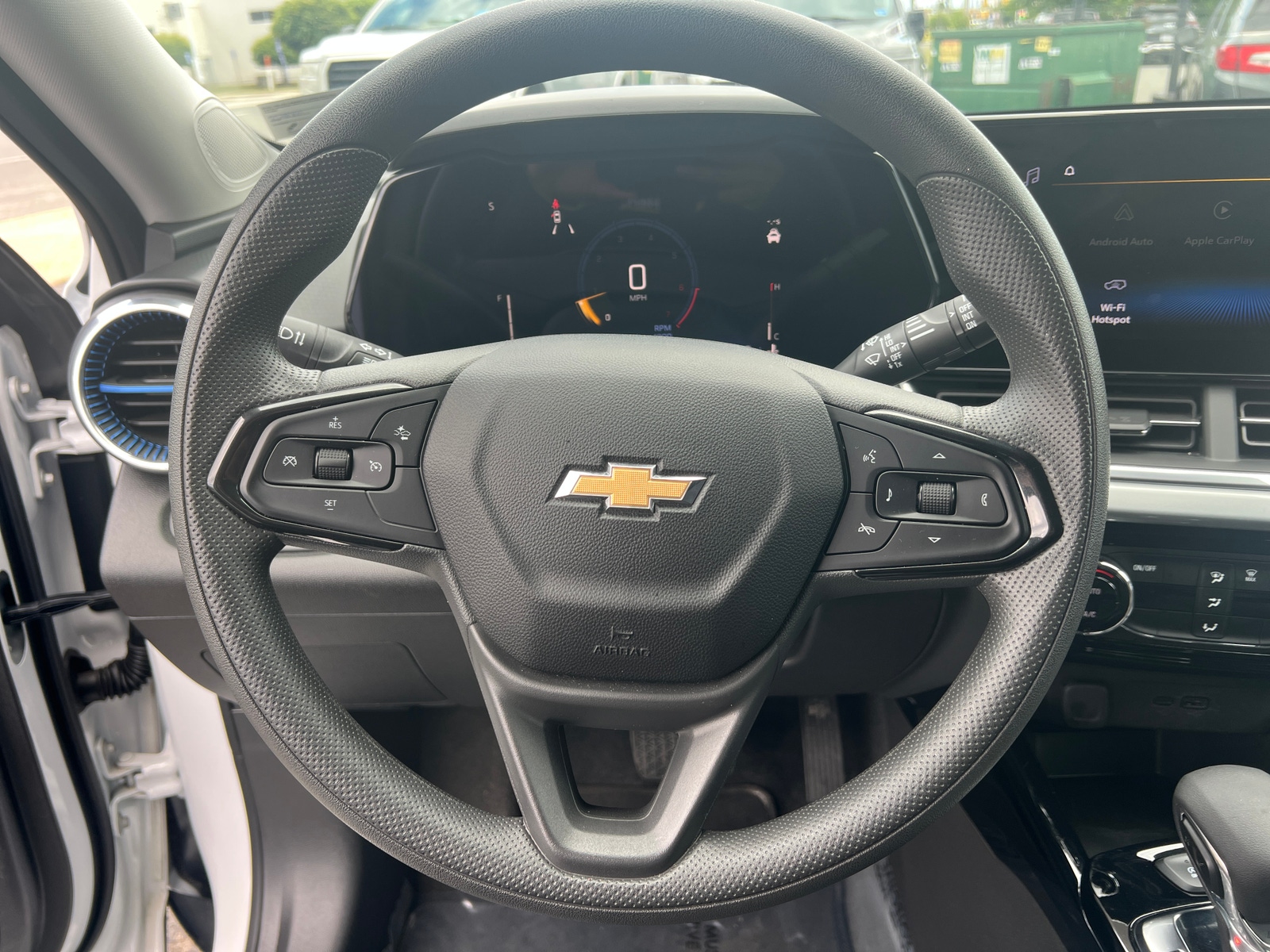 Thumbnail: 2025 Chevrolet Trax - 5