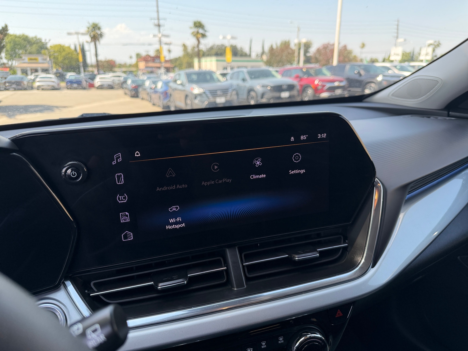 Thumbnail: 2025 Chevrolet Trax - 4