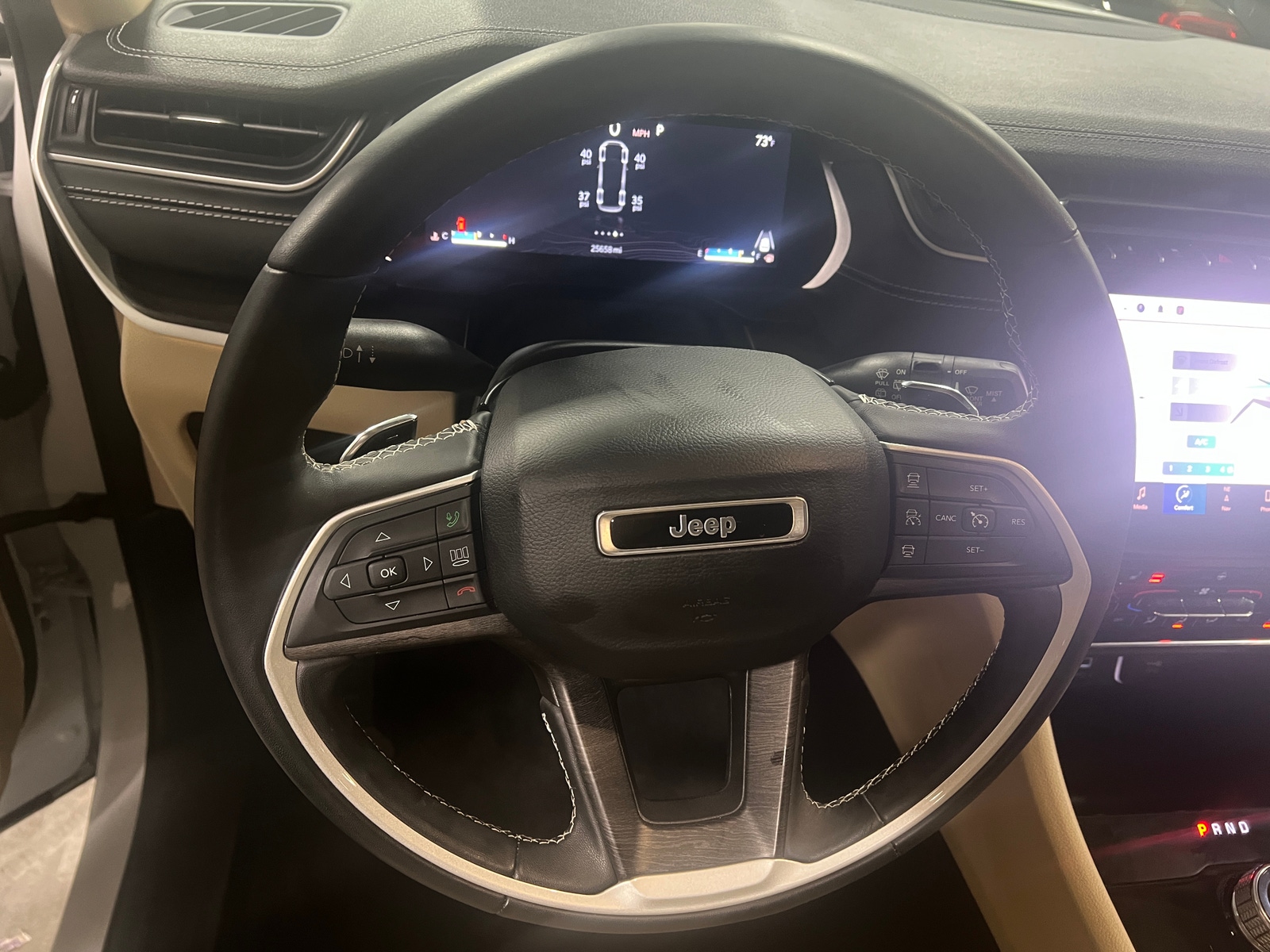 Thumbnail: 2022 Jeep Grand Cherokee - 4