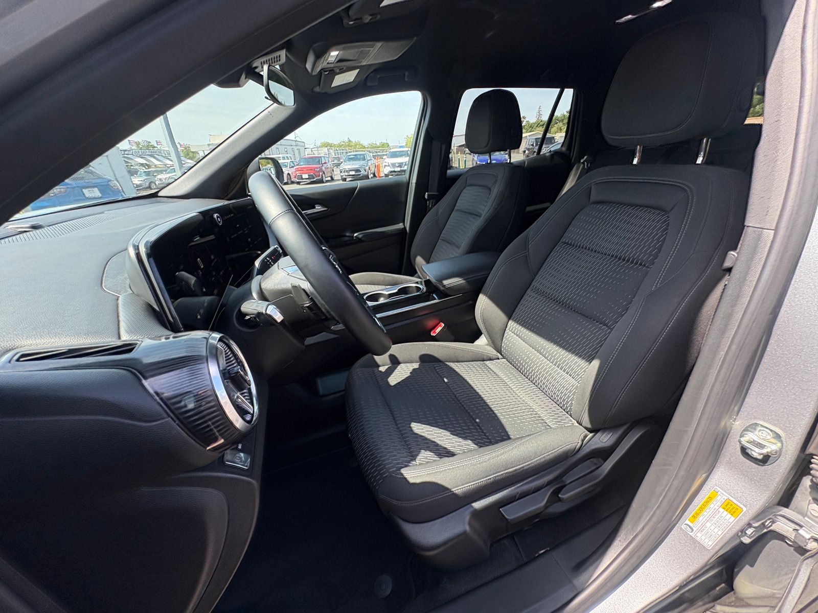 Thumbnail: 2025 Chevrolet Equinox - 2