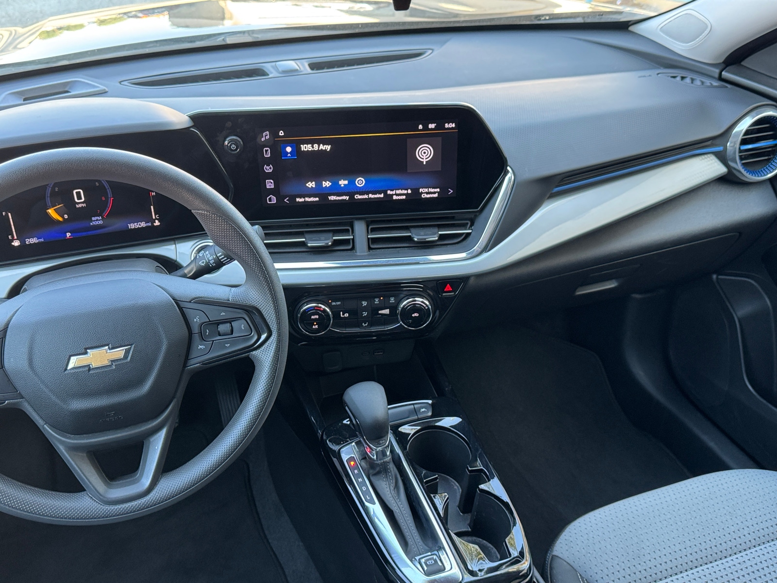 Thumbnail: 2025 Chevrolet Trax - 4