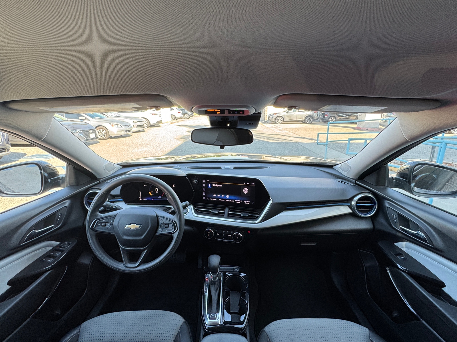 Thumbnail: 2025 Chevrolet Trax - 3